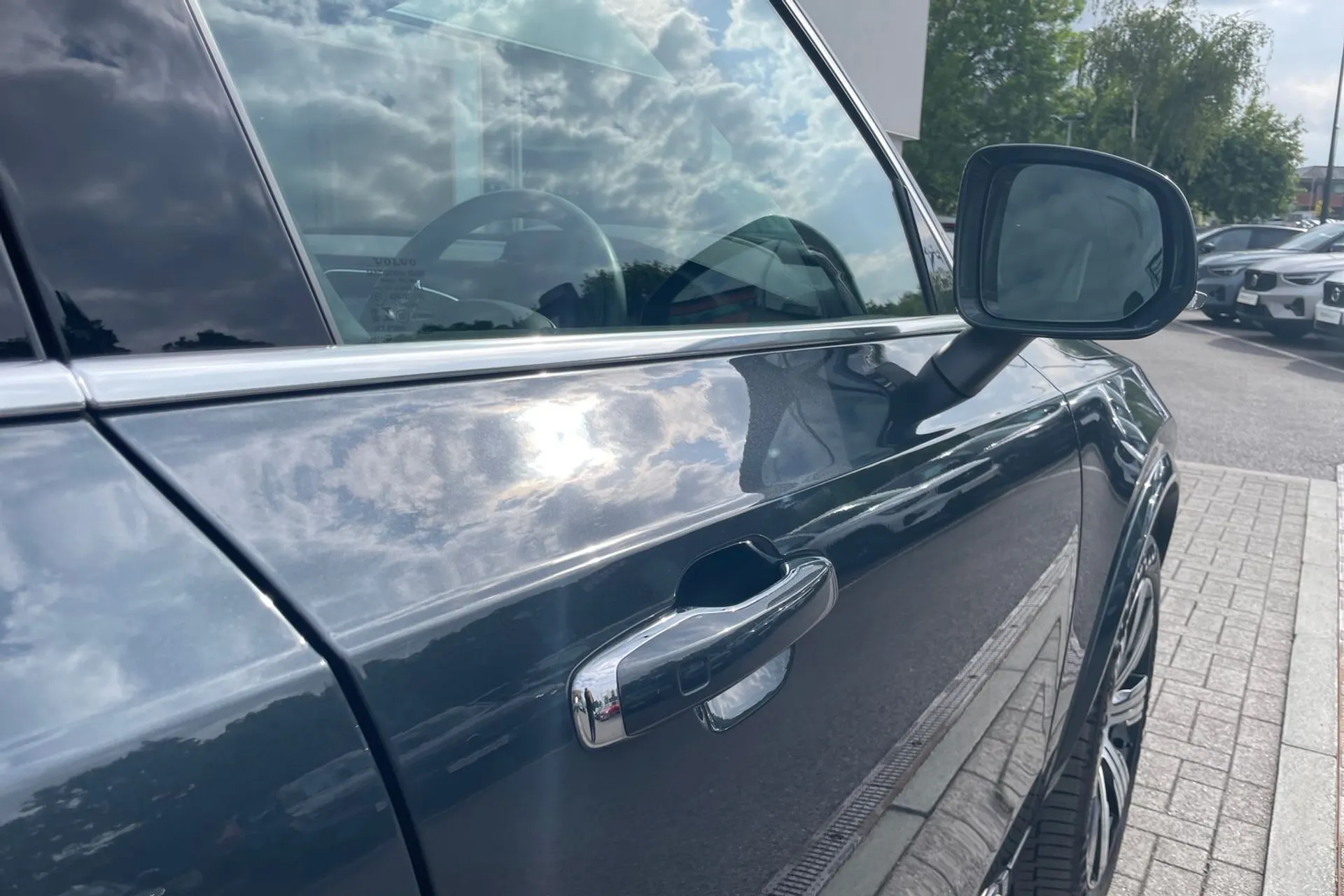 Volvo XC90 thumbnail image number 18
