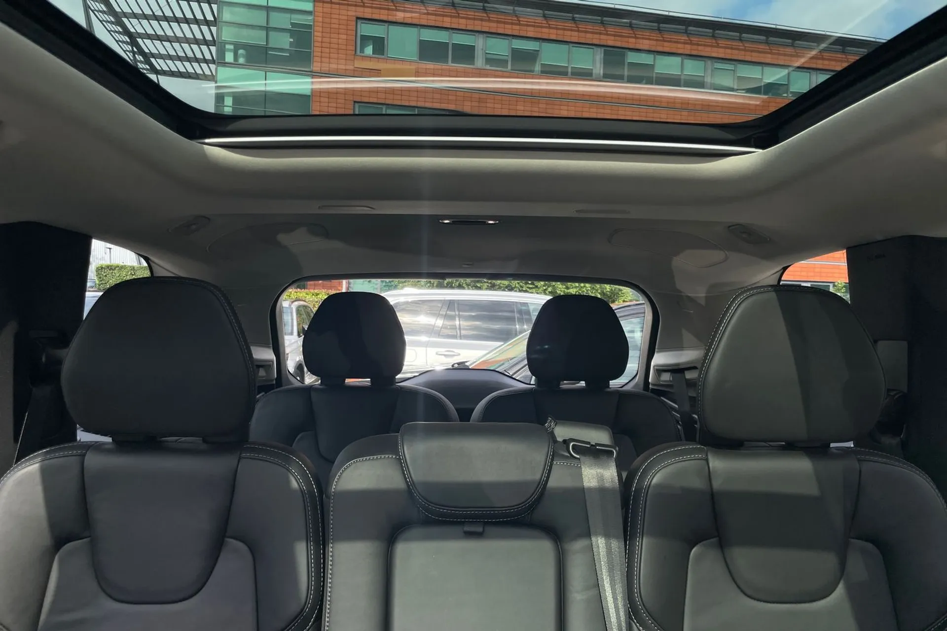 Volvo XC90 thumbnail image number 6