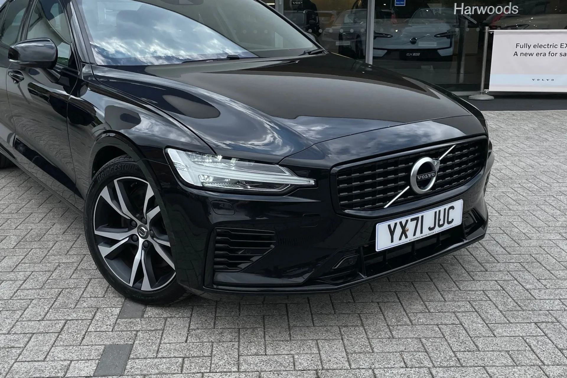 Volvo S60 thumbnail image number 6