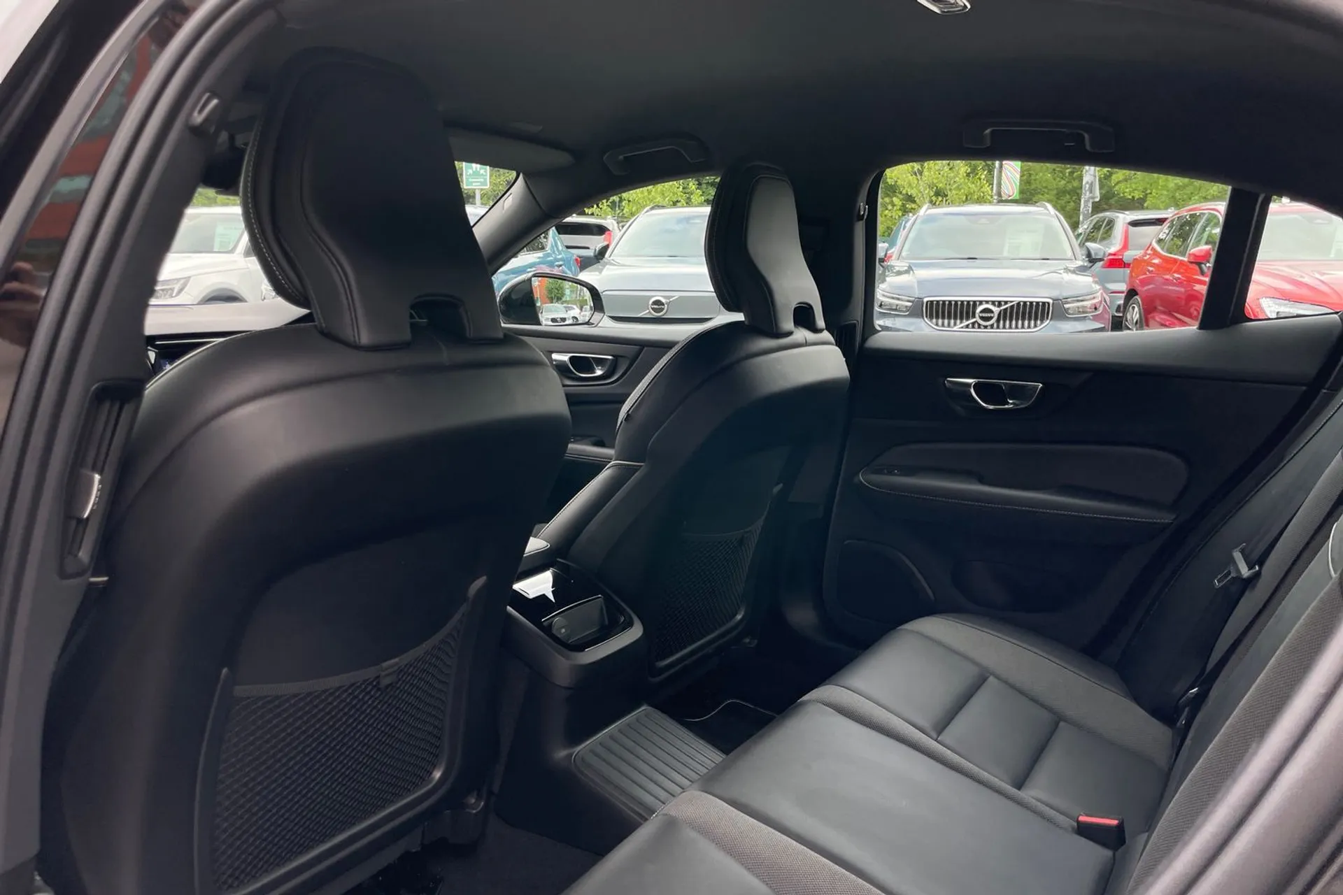 Volvo S60 thumbnail image number 29