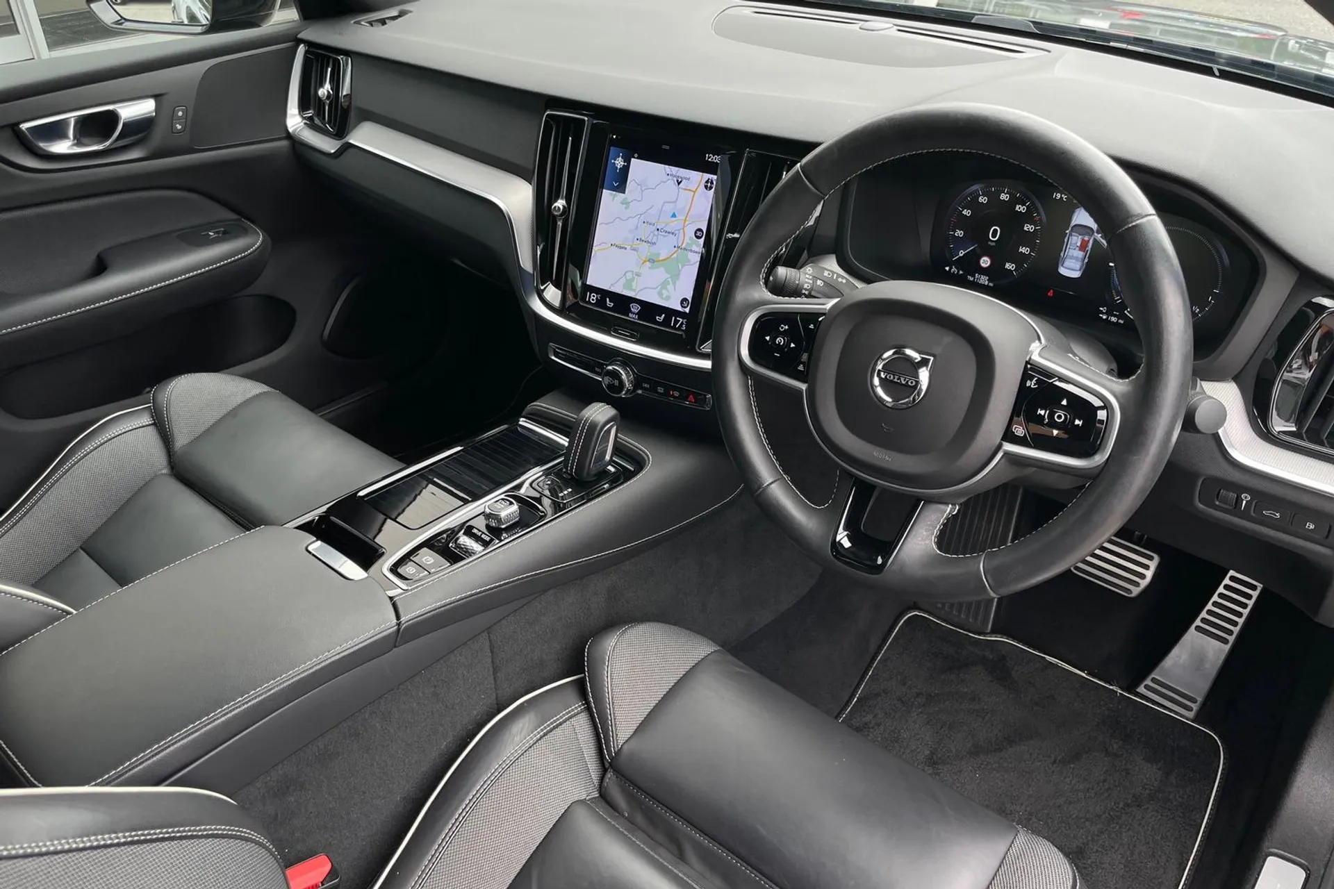Volvo S60 thumbnail image number 5