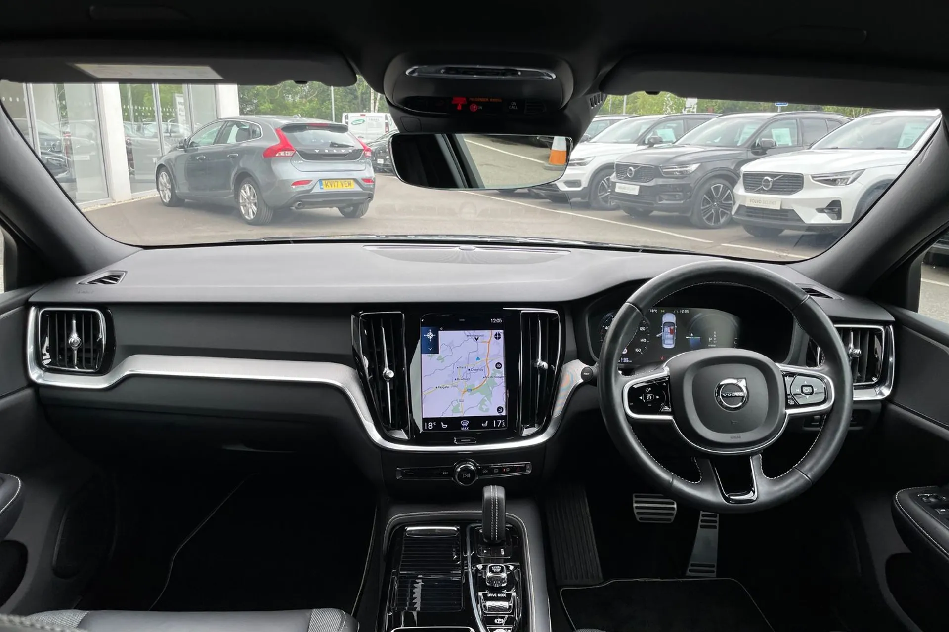 Volvo S60 thumbnail image number 3