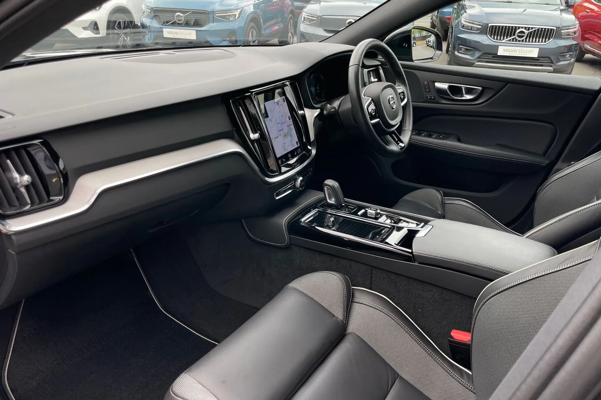 Volvo S60 thumbnail image number 26