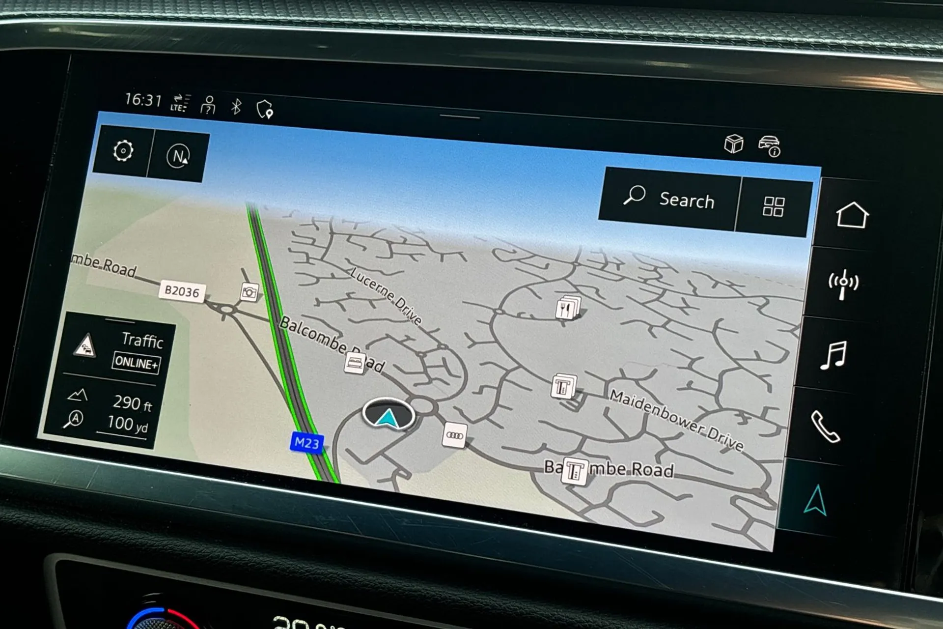 Audi Q3 thumbnail image number 3