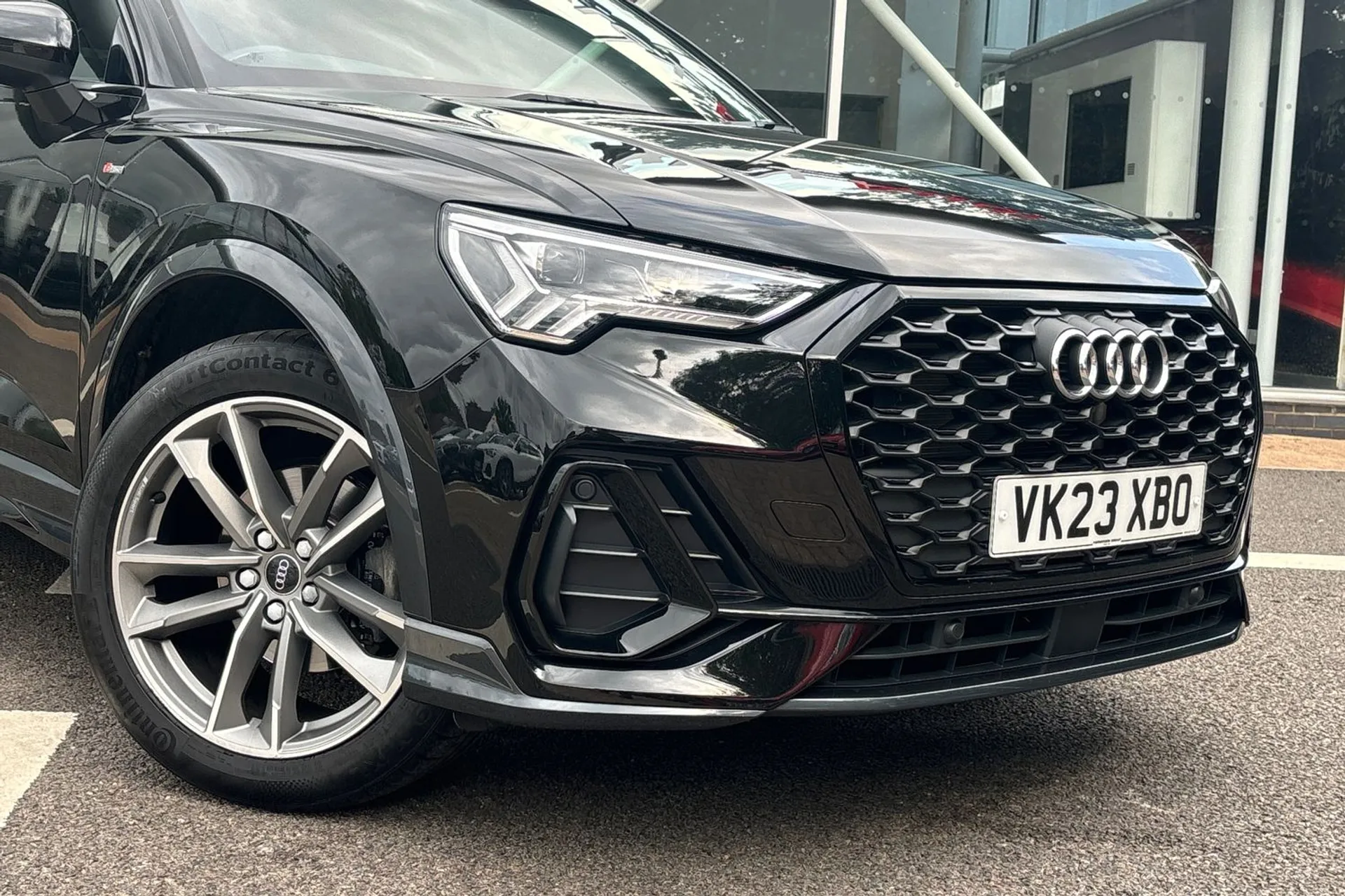 Audi Q3 thumbnail image number 5