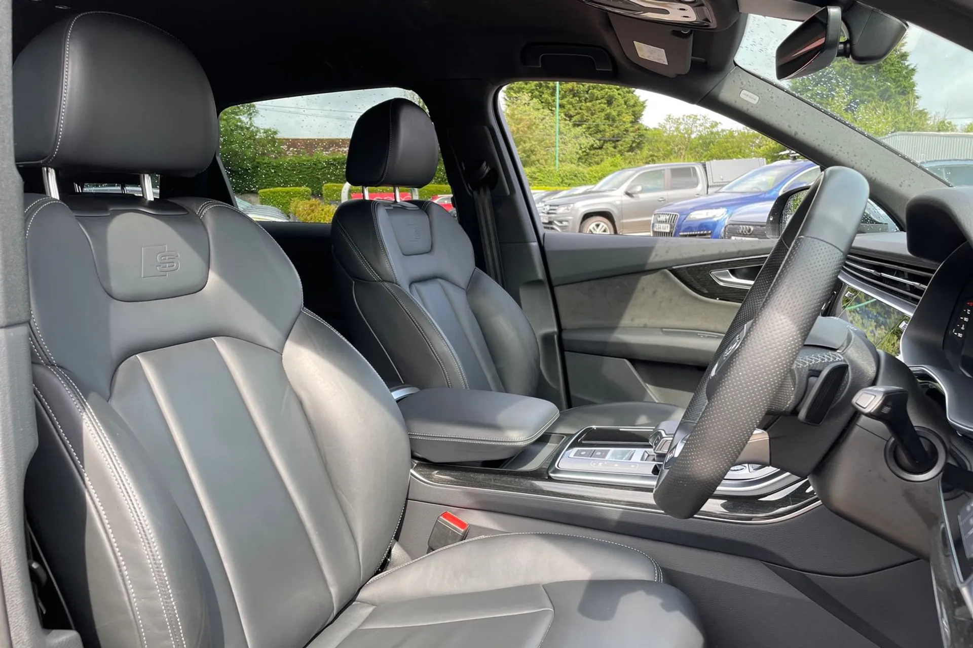 Audi Q7 thumbnail image number 26