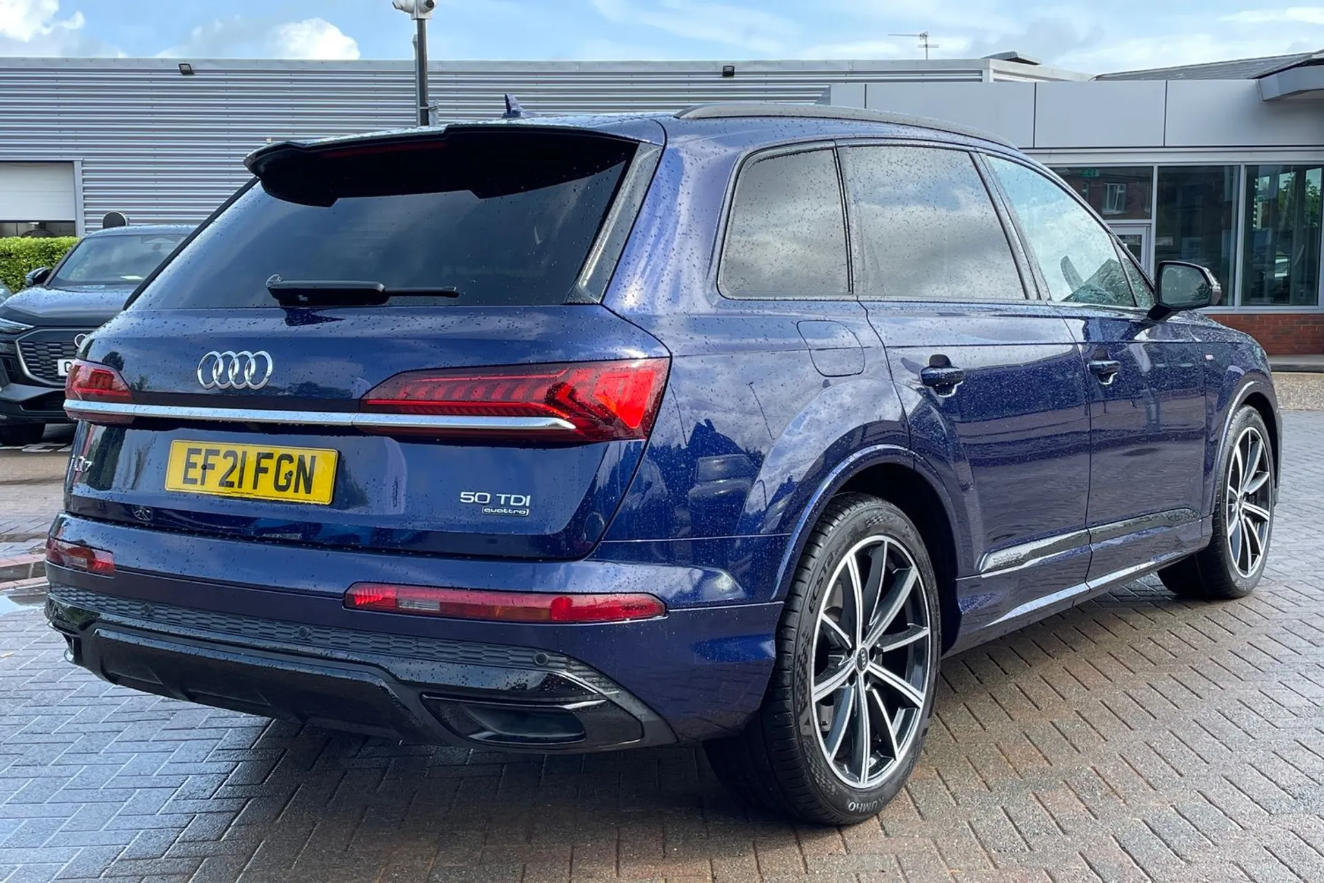 Audi Q7 thumbnail image number 4