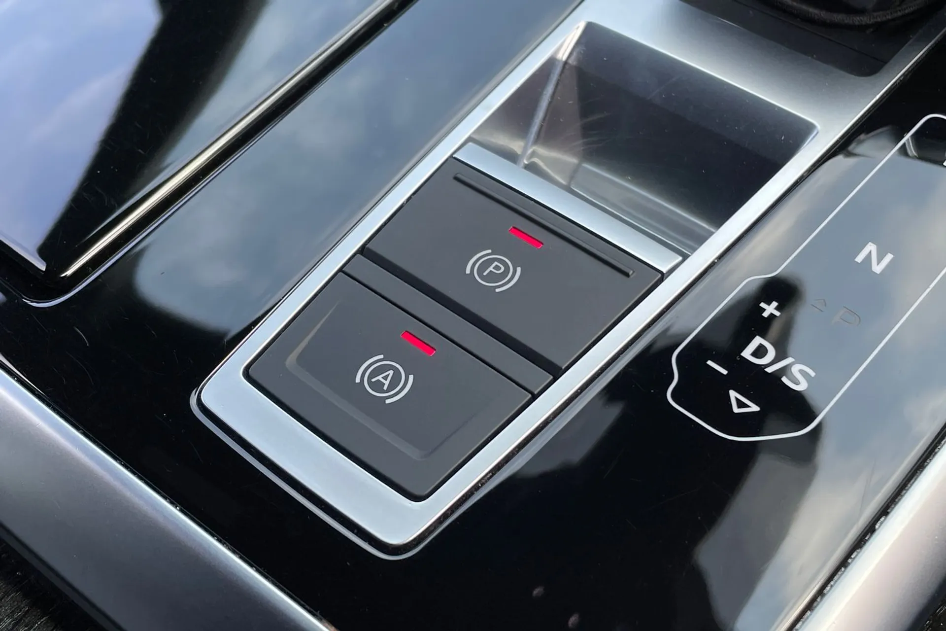 Audi Q7 thumbnail image number 37