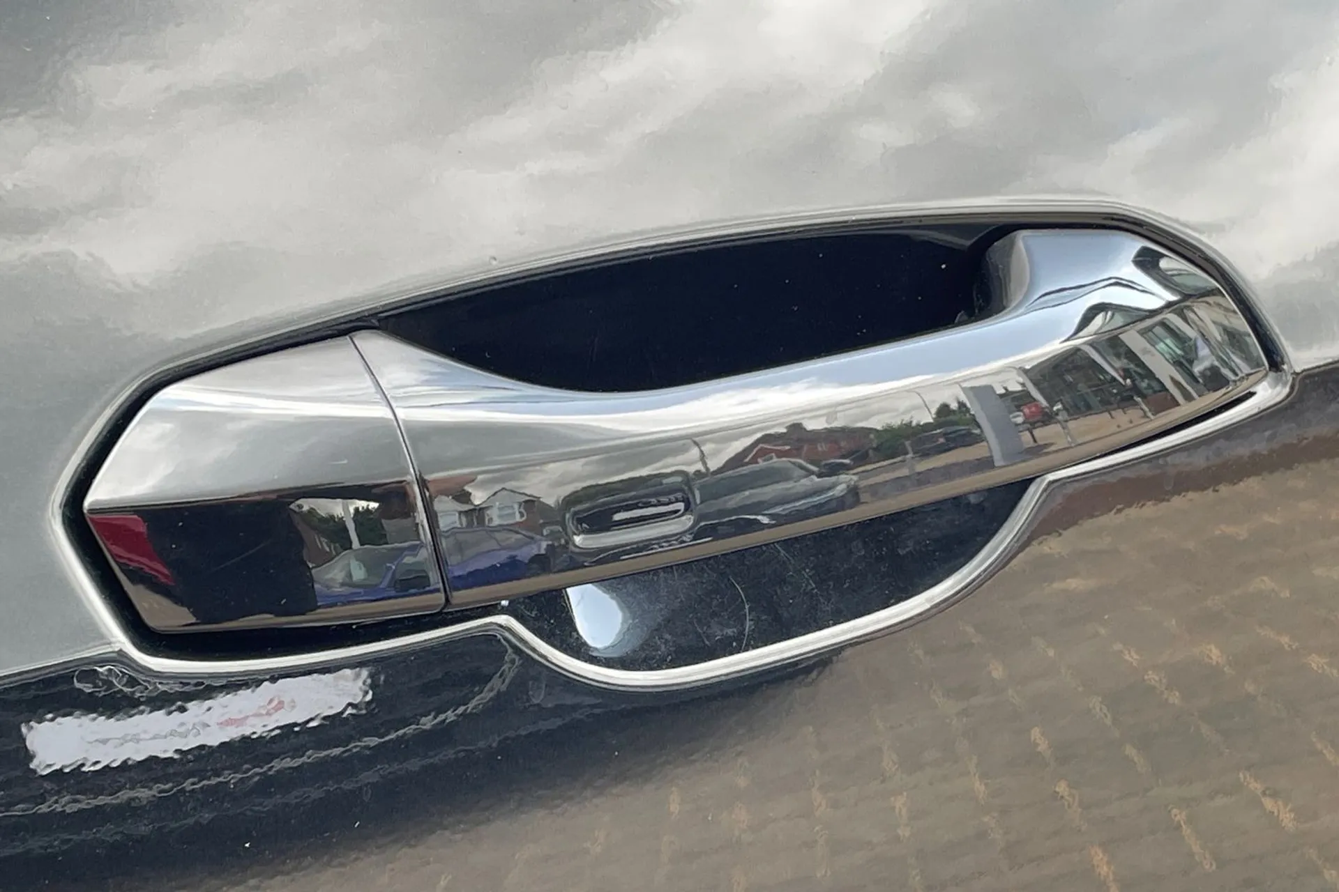 Audi e-tron thumbnail image number 49