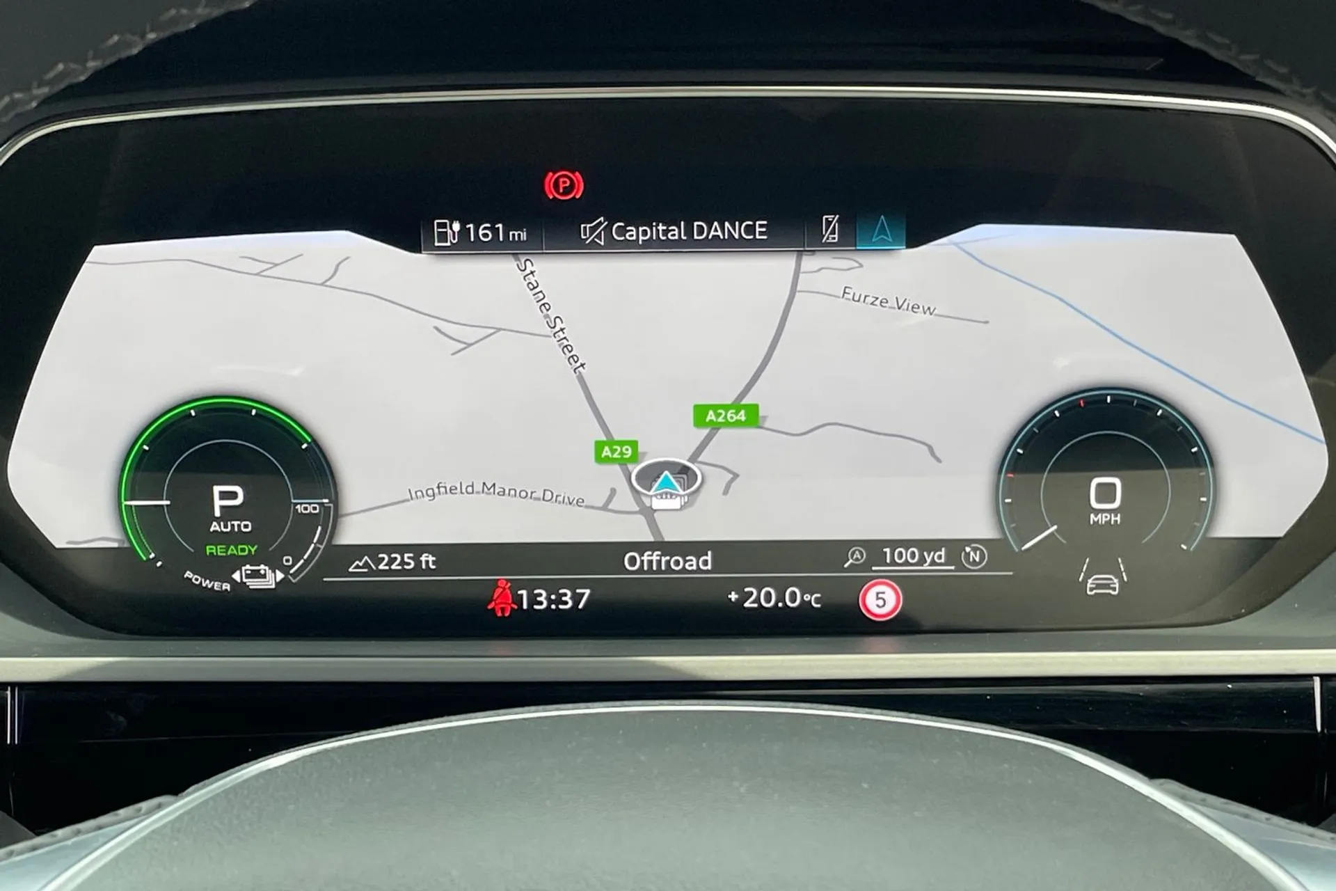 Audi e-tron thumbnail image number 14