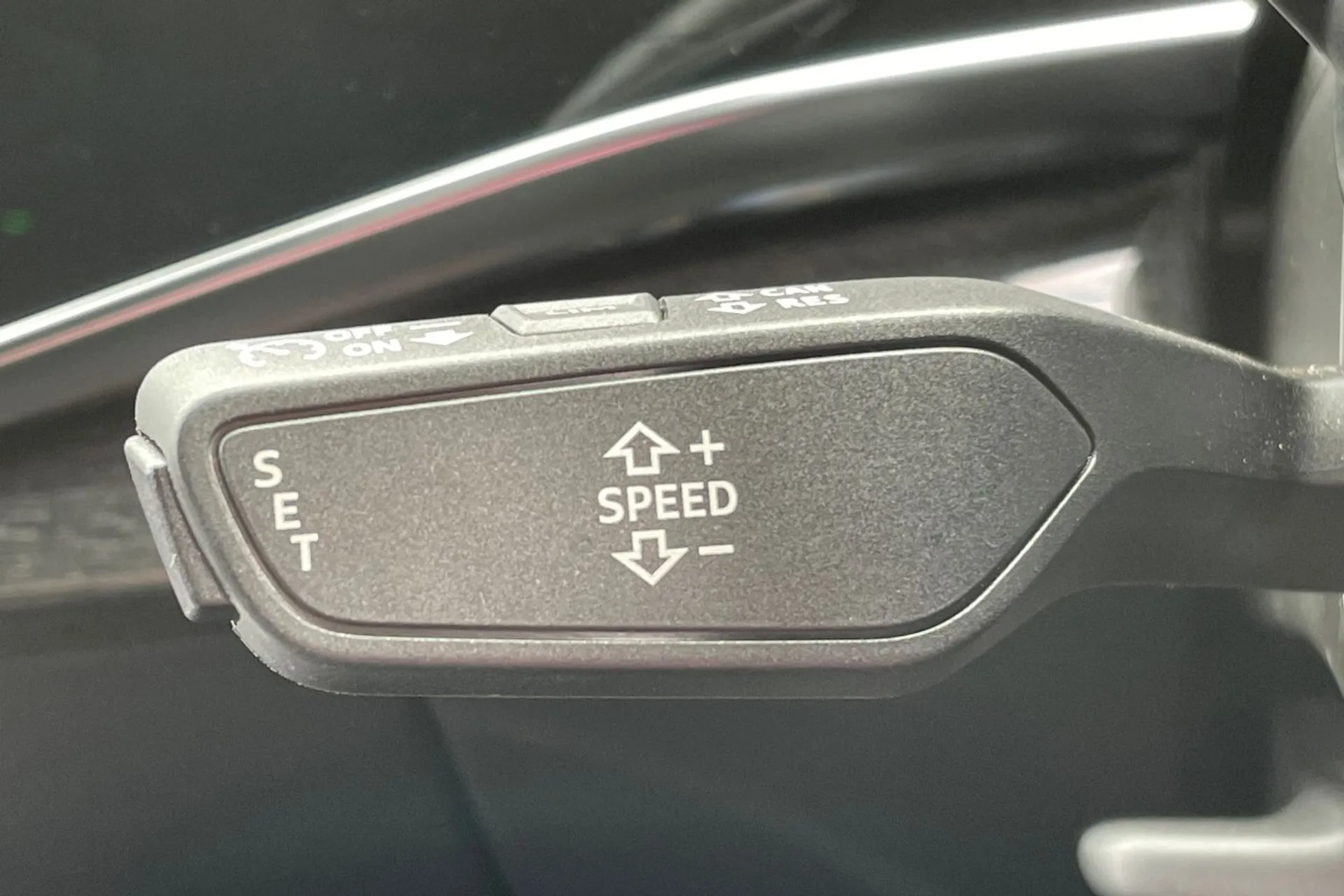Audi Q8 thumbnail image number 25