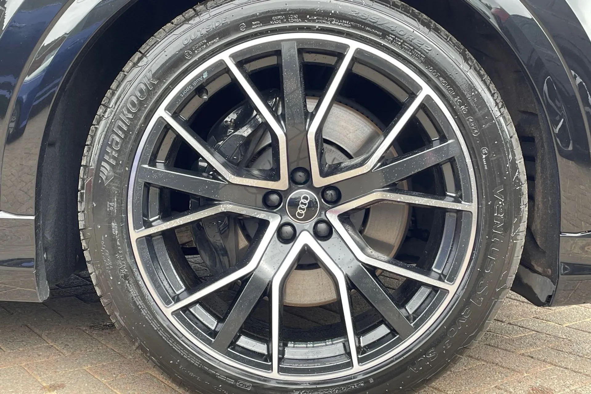 Audi Q8 thumbnail image number 6