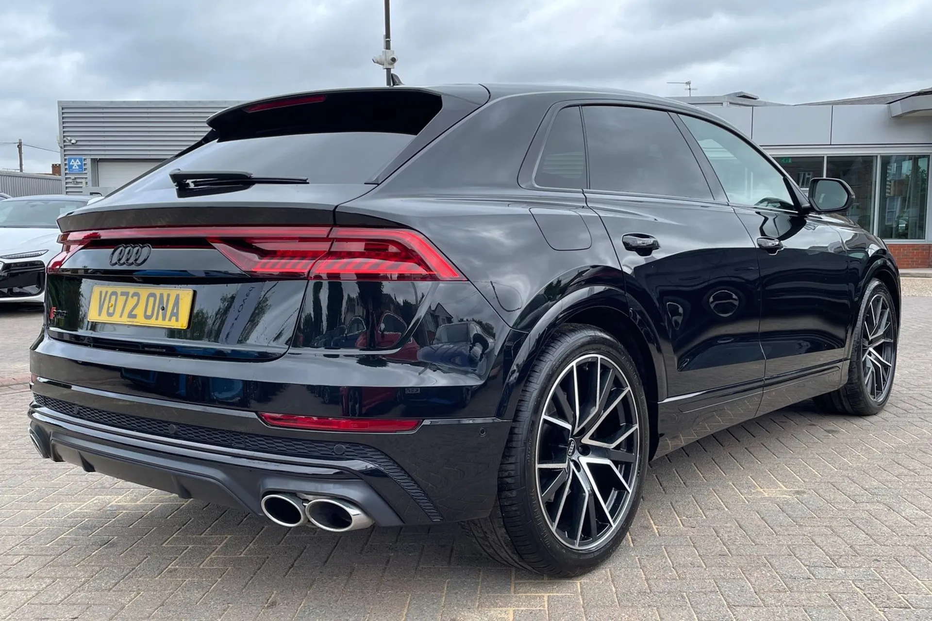 Audi Q8 thumbnail image number 12