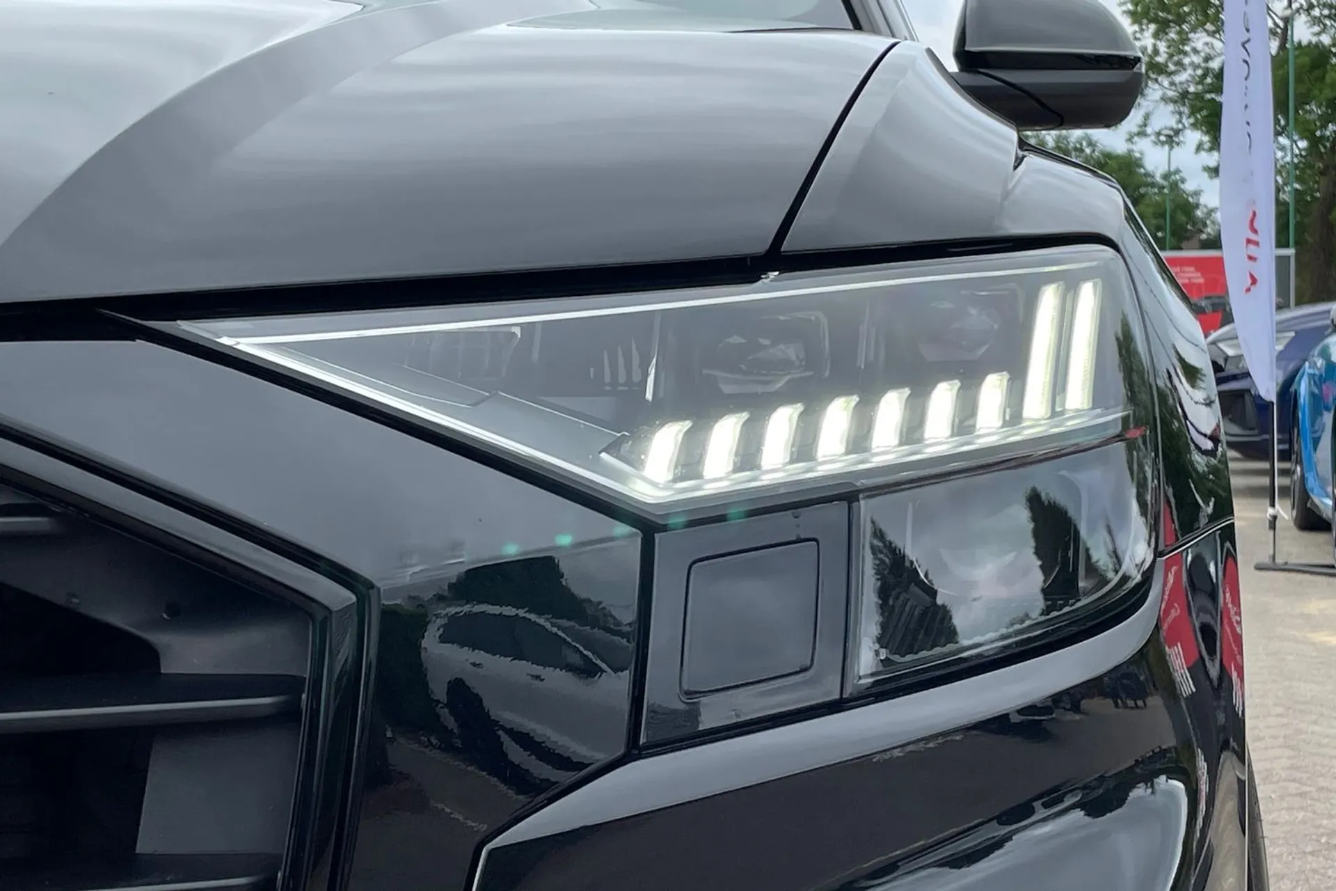 Audi Q8 thumbnail image number 46