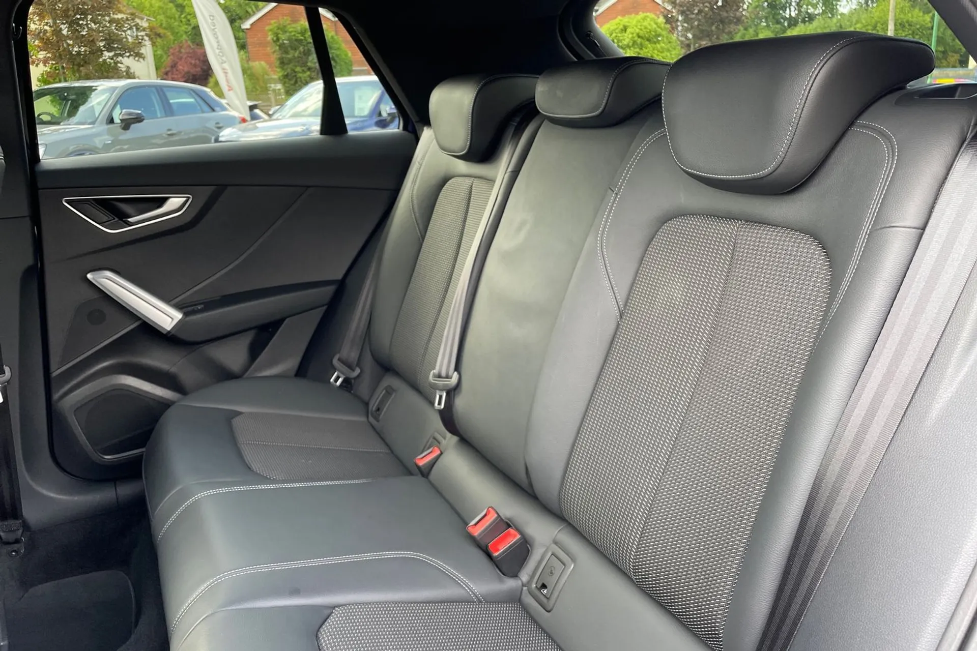 Audi Q2 thumbnail image number 39