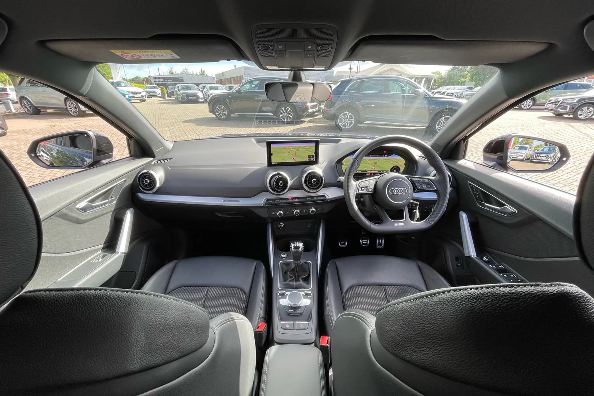 Audi Q2 thumbnail image number 3