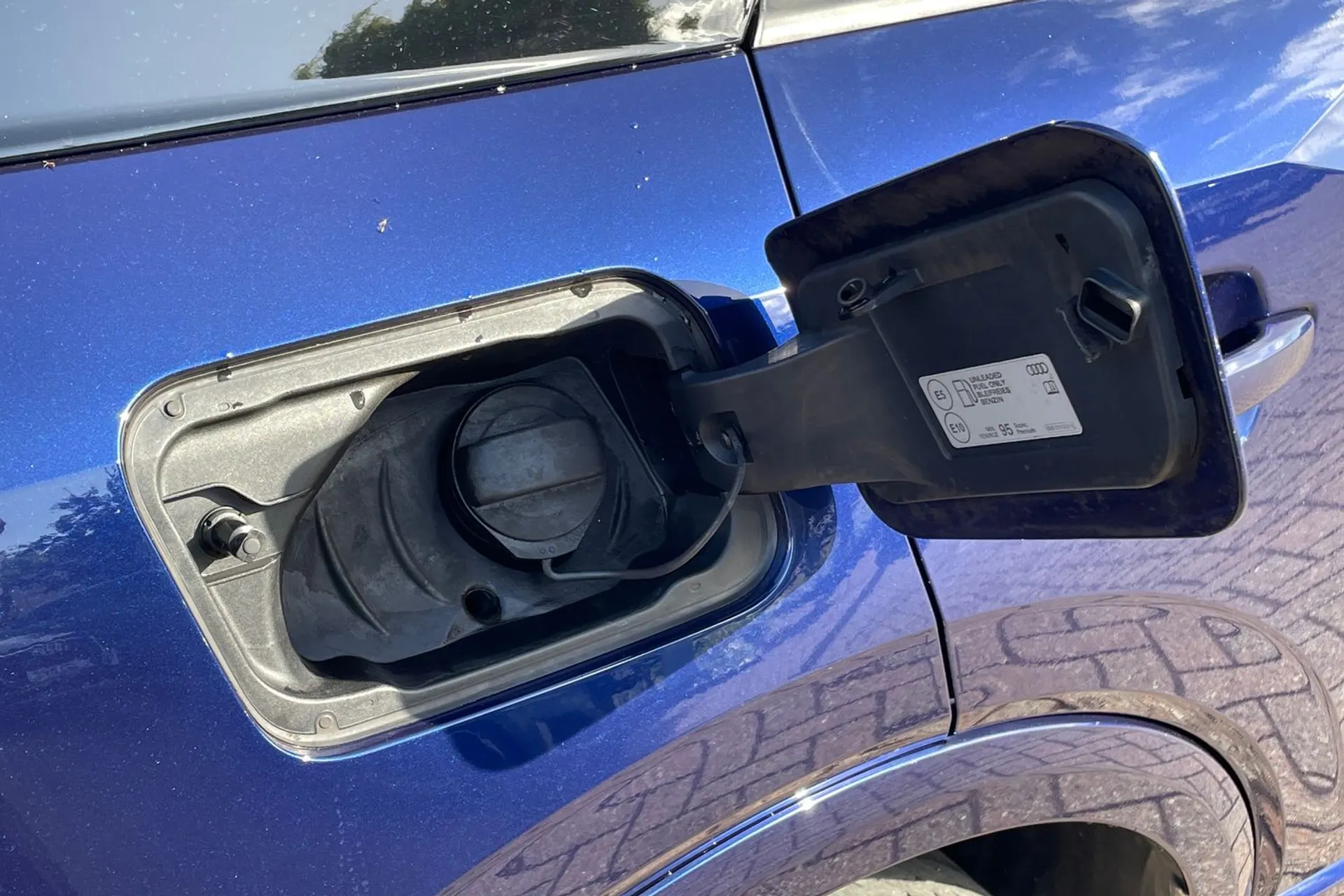 Audi Q2 thumbnail image number 9