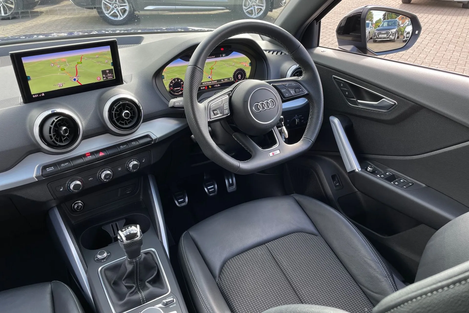 Audi Q2 thumbnail image number 37