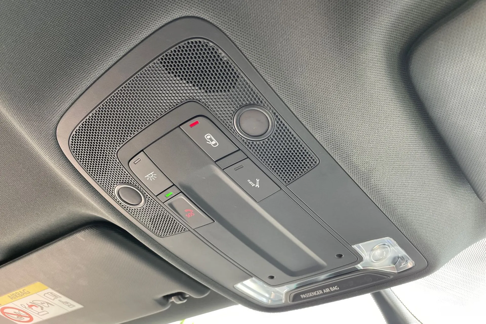 Audi Q2 thumbnail image number 26