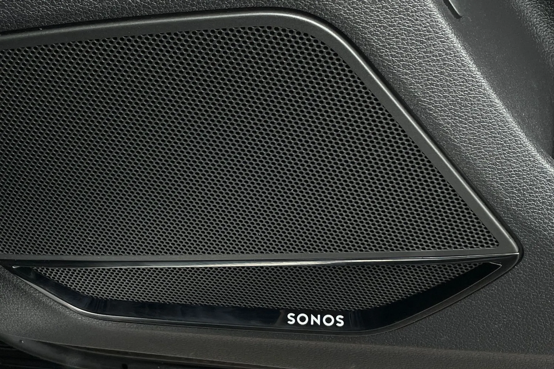 Audi Q3 thumbnail image number 55