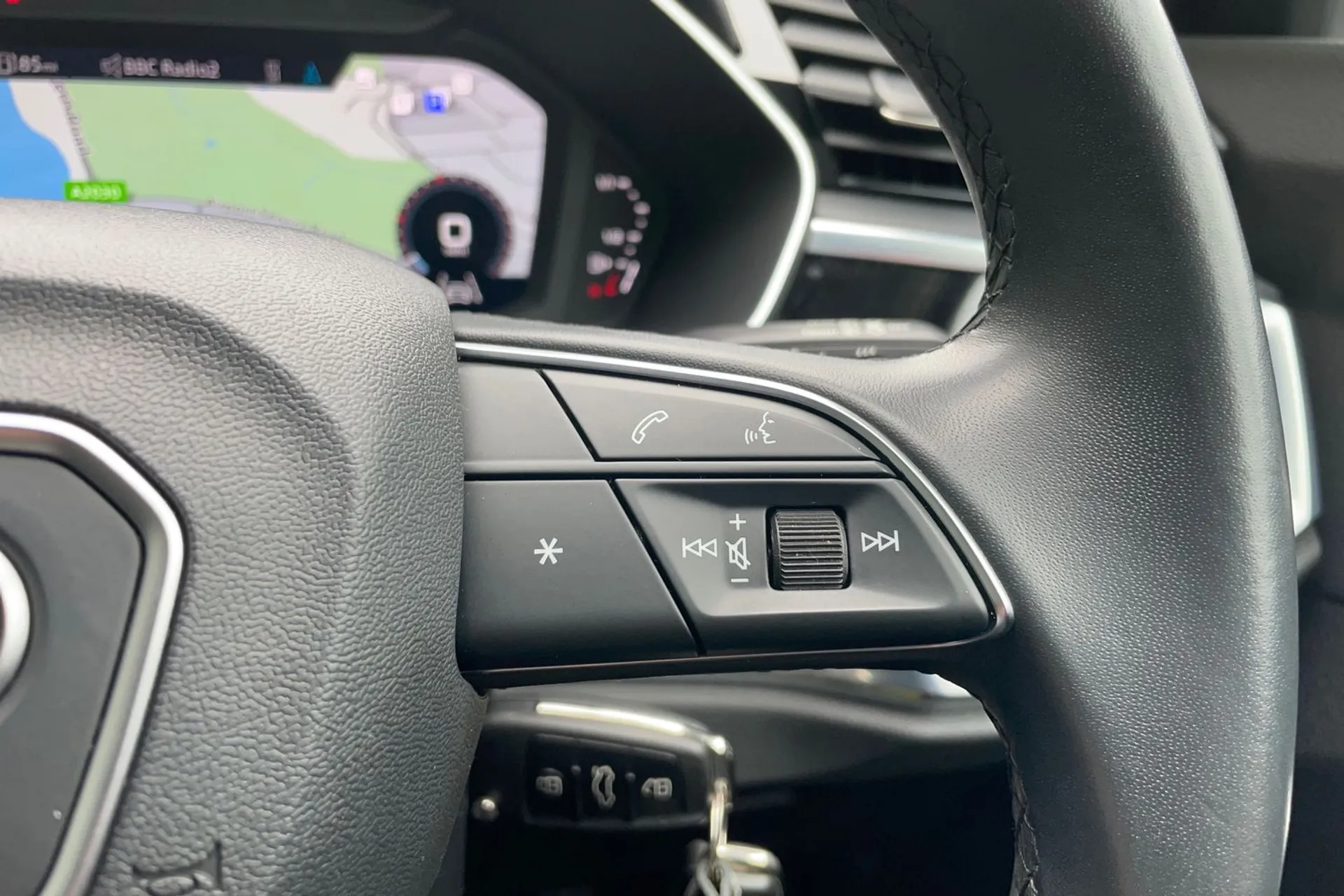 Audi Q3 thumbnail image number 39