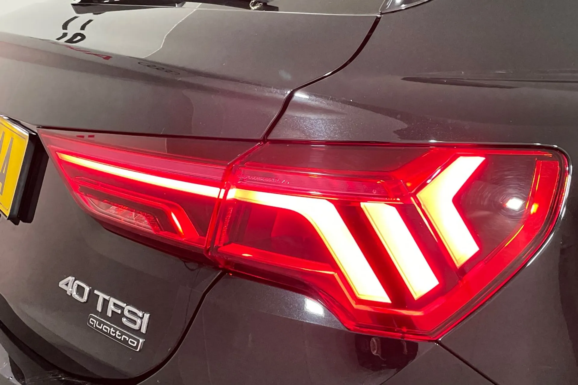Audi Q3 thumbnail image number 17