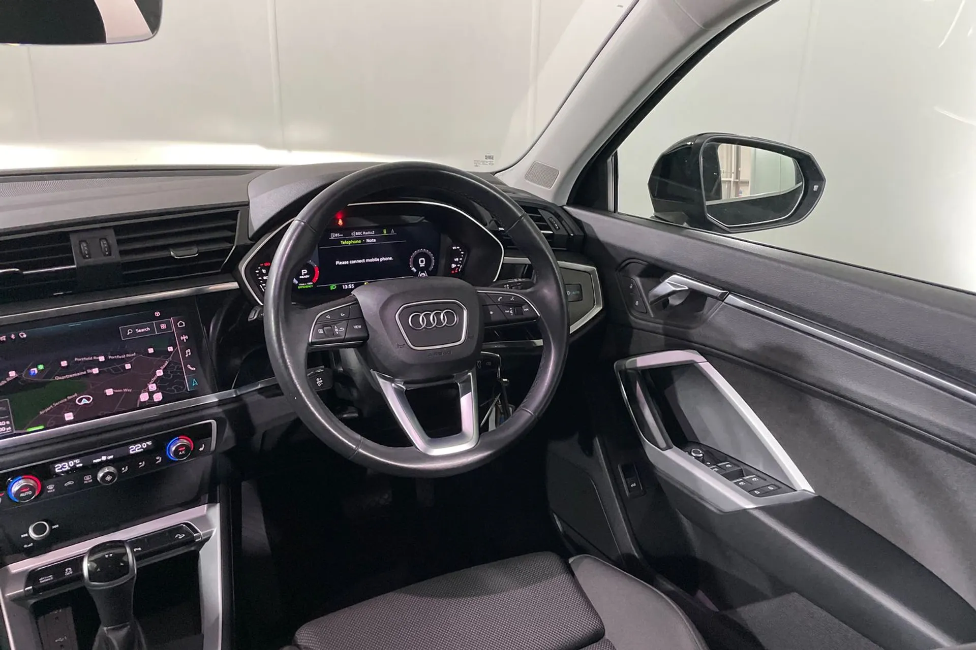 Audi Q3 thumbnail image number 34