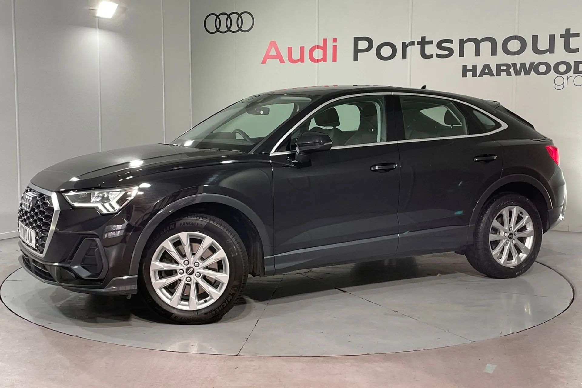 Audi Q3 thumbnail image number 5