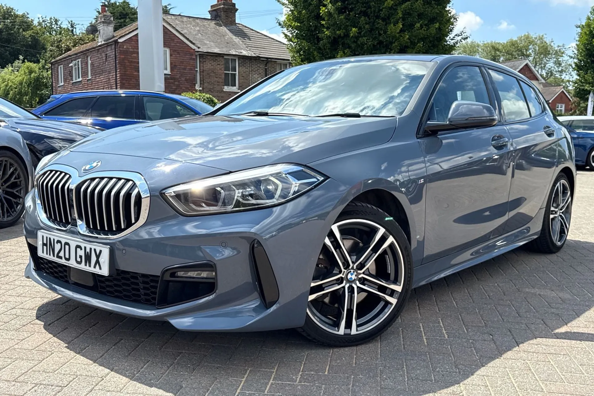 BMW 1 SERIES thumbnail image number 21