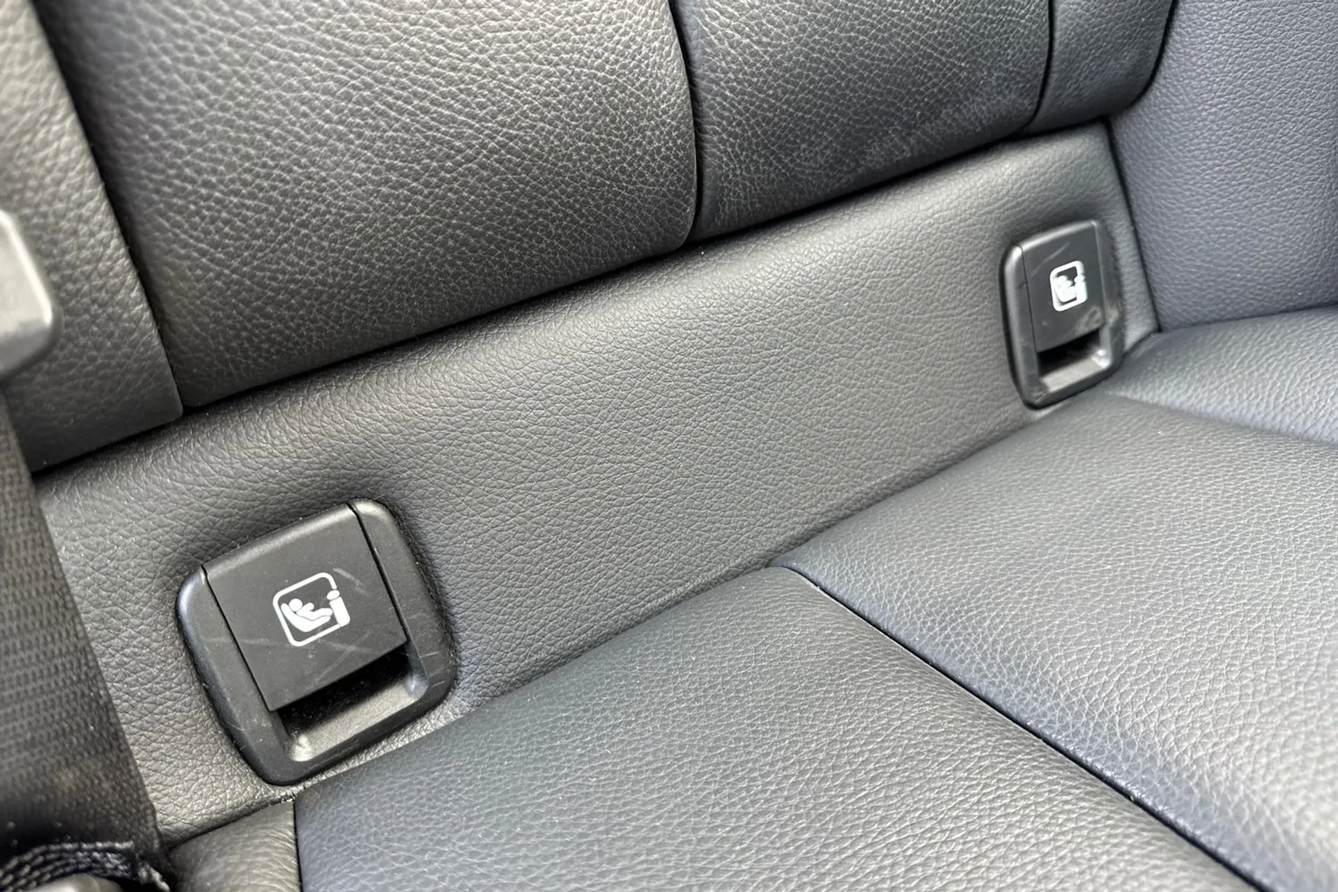 BMW 1 SERIES thumbnail image number 33