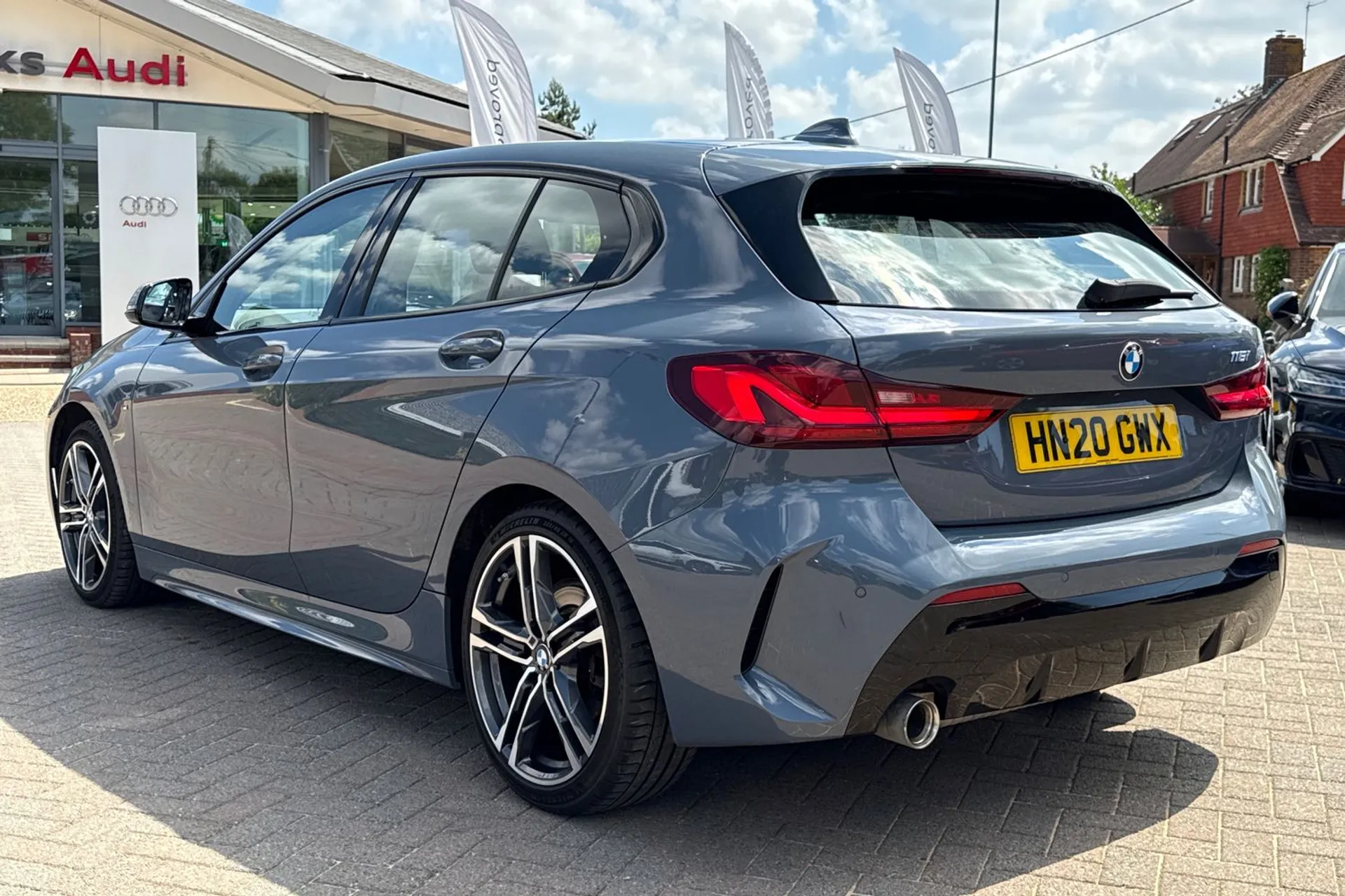 BMW 1 SERIES thumbnail image number 6