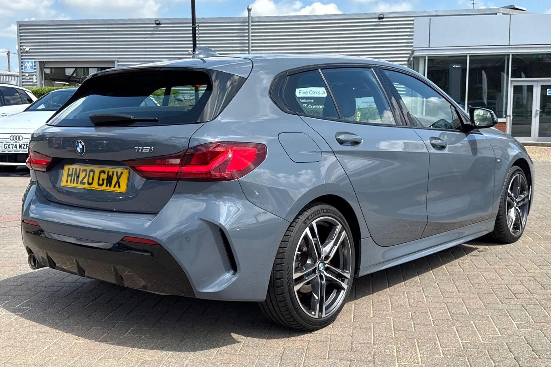 BMW 1 SERIES thumbnail image number 4