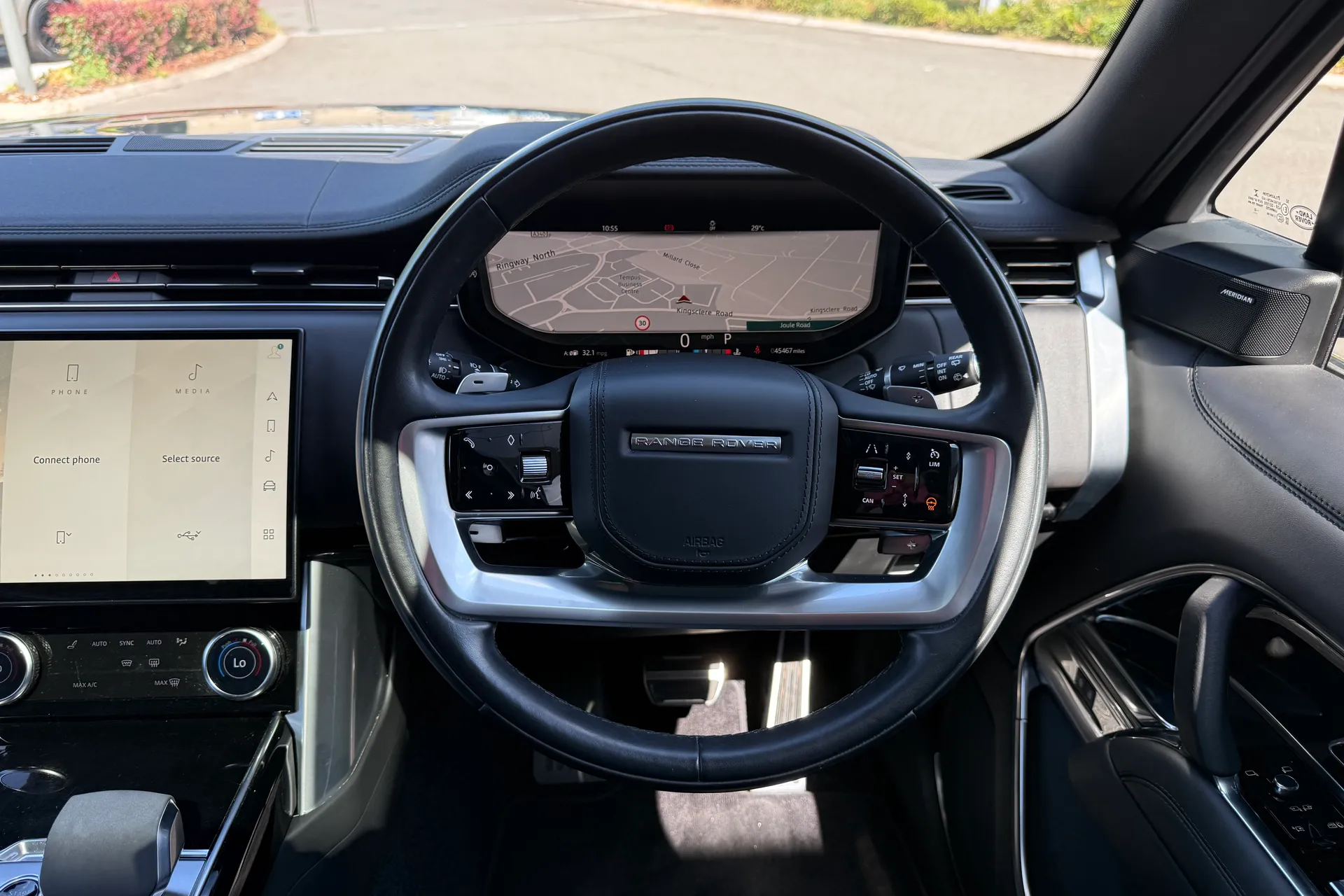 LAND ROVER RANGE ROVER thumbnail image number 12