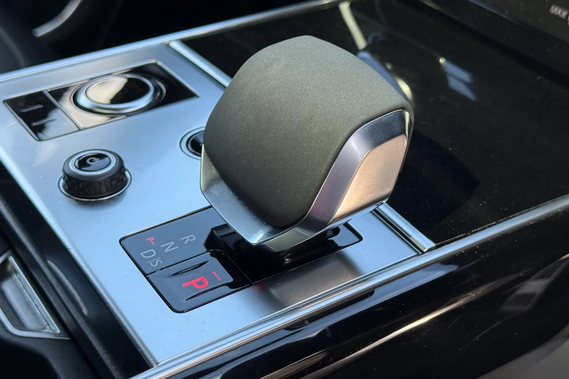 LAND ROVER RANGE ROVER thumbnail image number 20