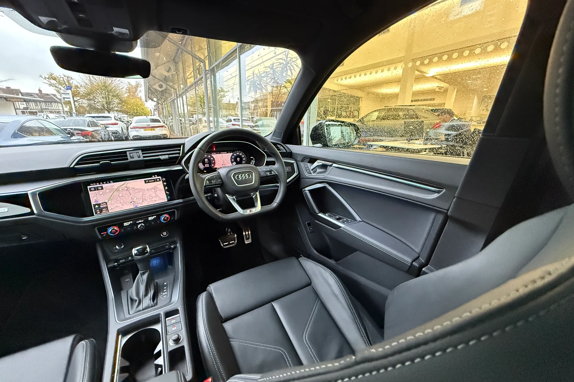 Audi Q3 thumbnail image number 44