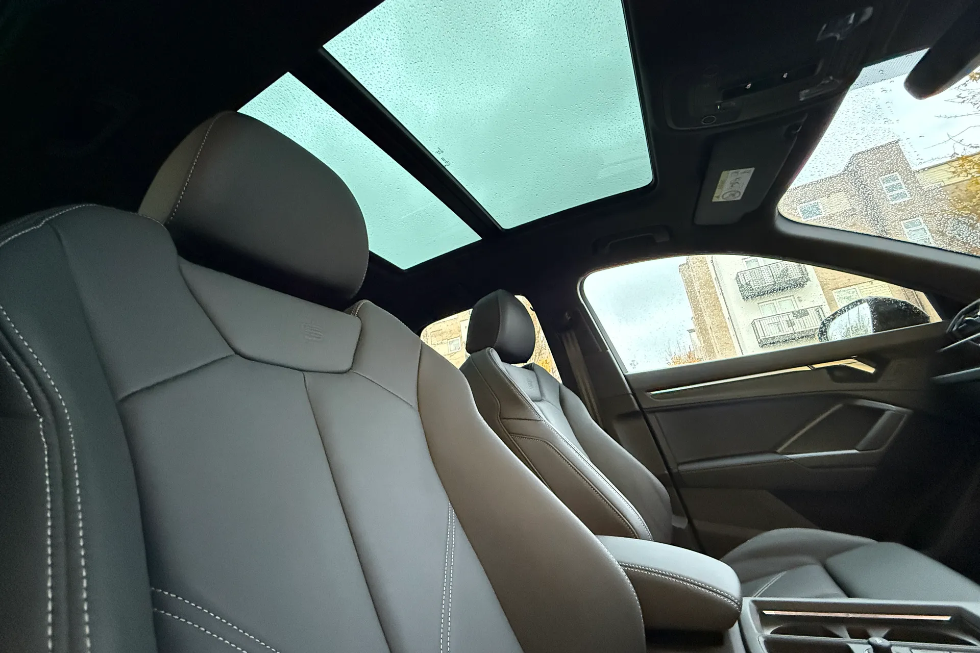 Audi Q3 thumbnail image number 35