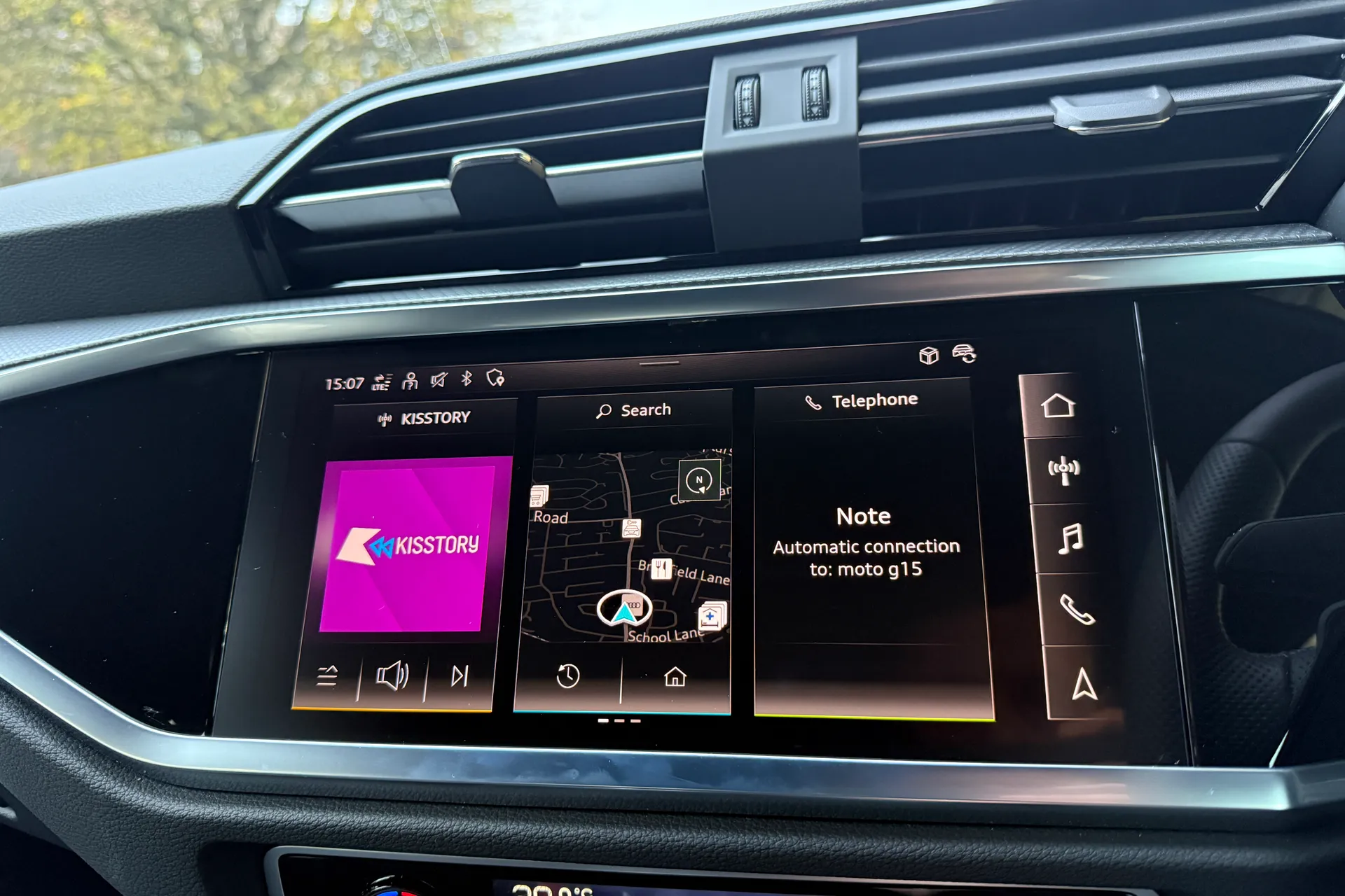 Audi Q3 thumbnail image number 13