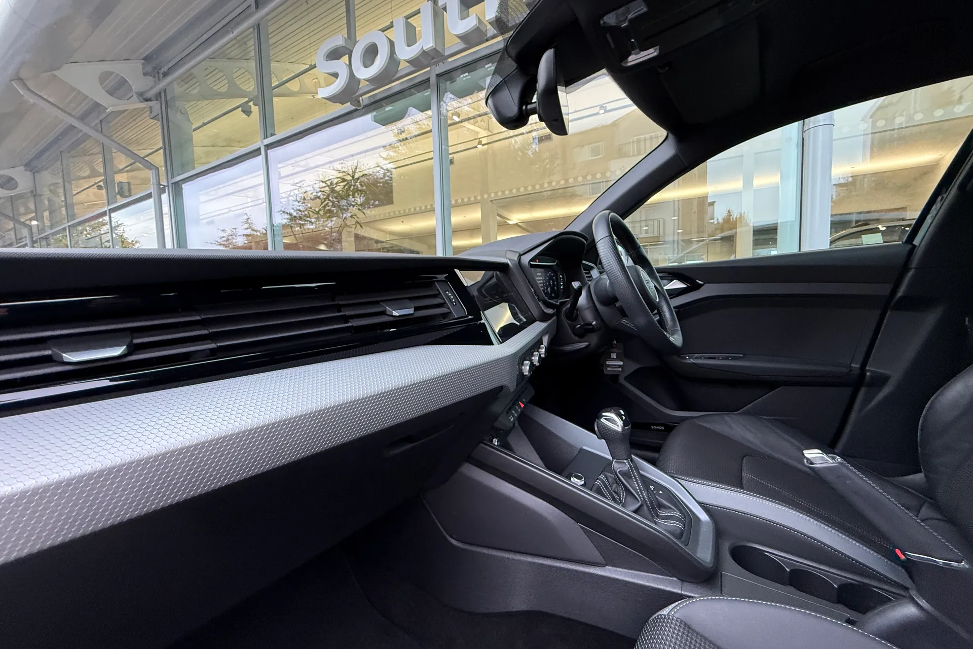 Audi A1 thumbnail image number 6