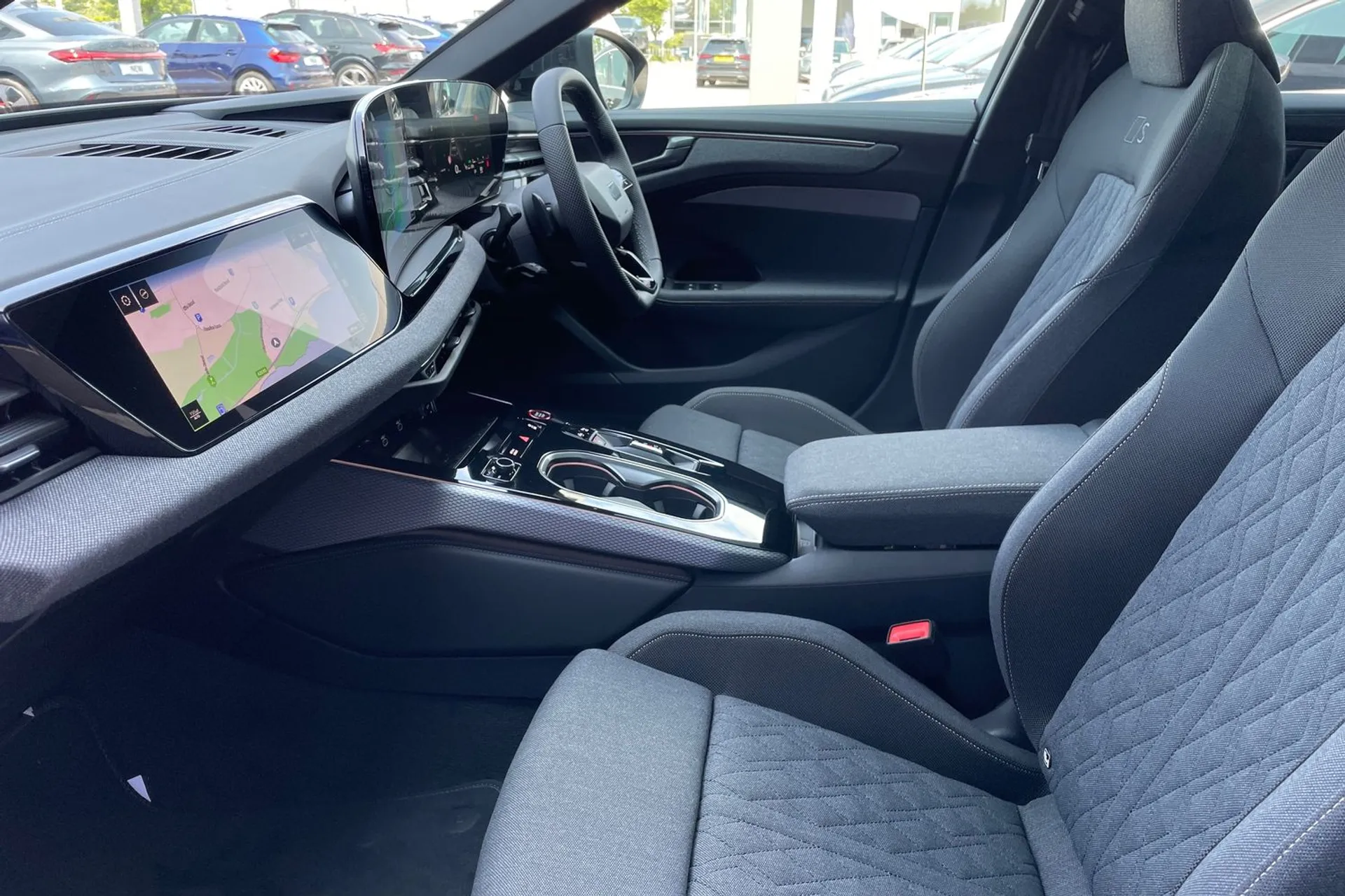 Audi A6 thumbnail image number 30