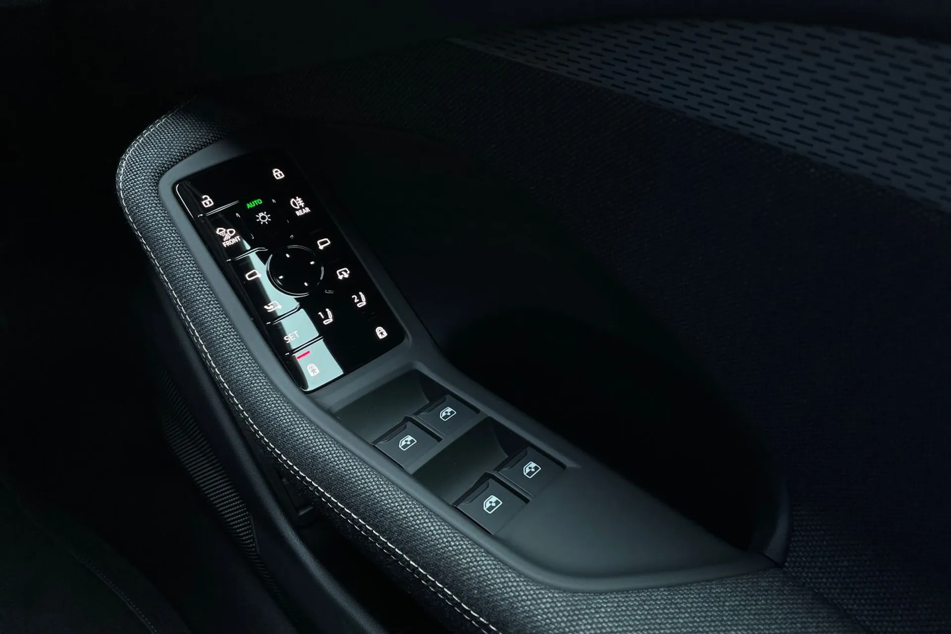 Audi A6 thumbnail image number 42