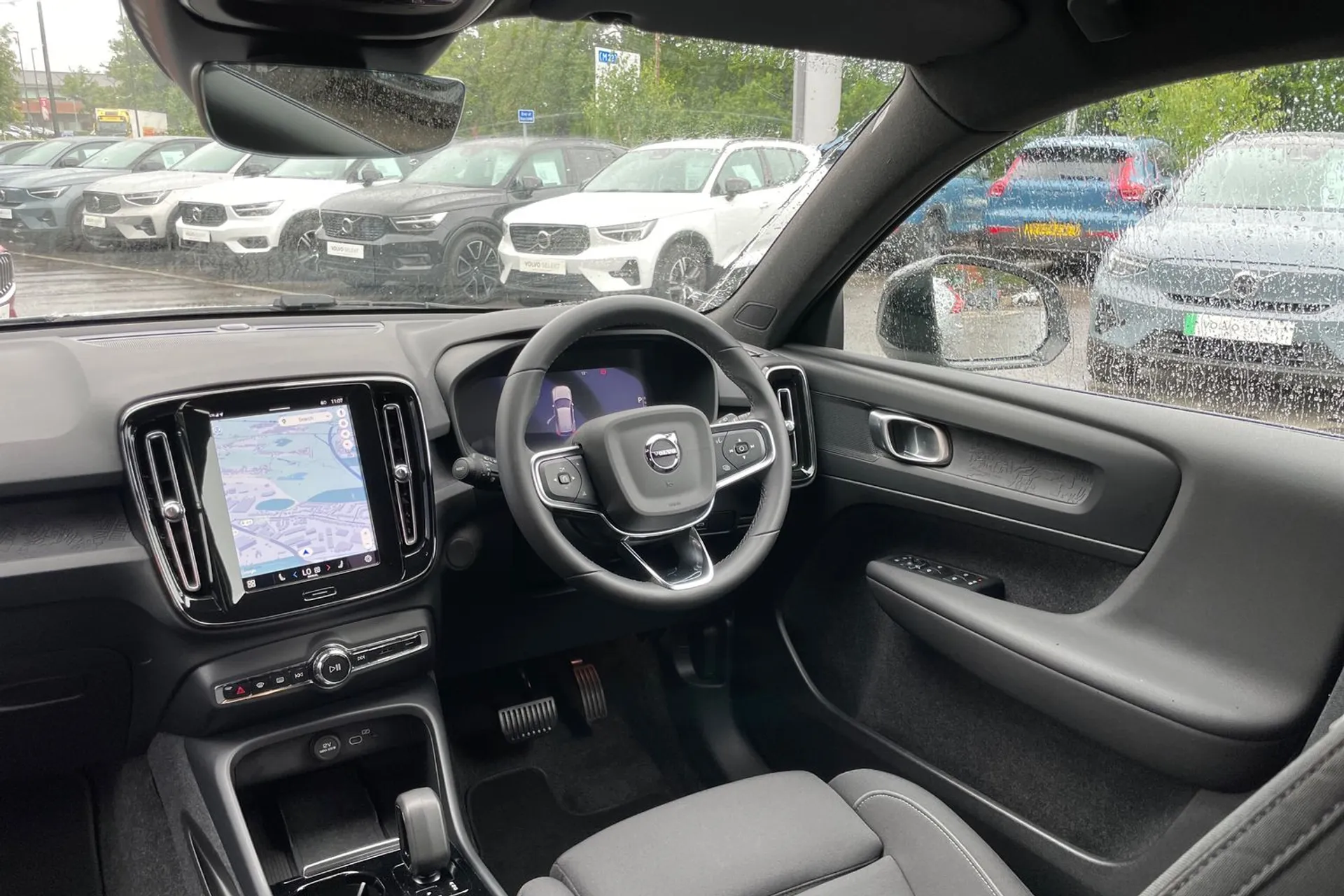Volvo XC40 thumbnail image number 32