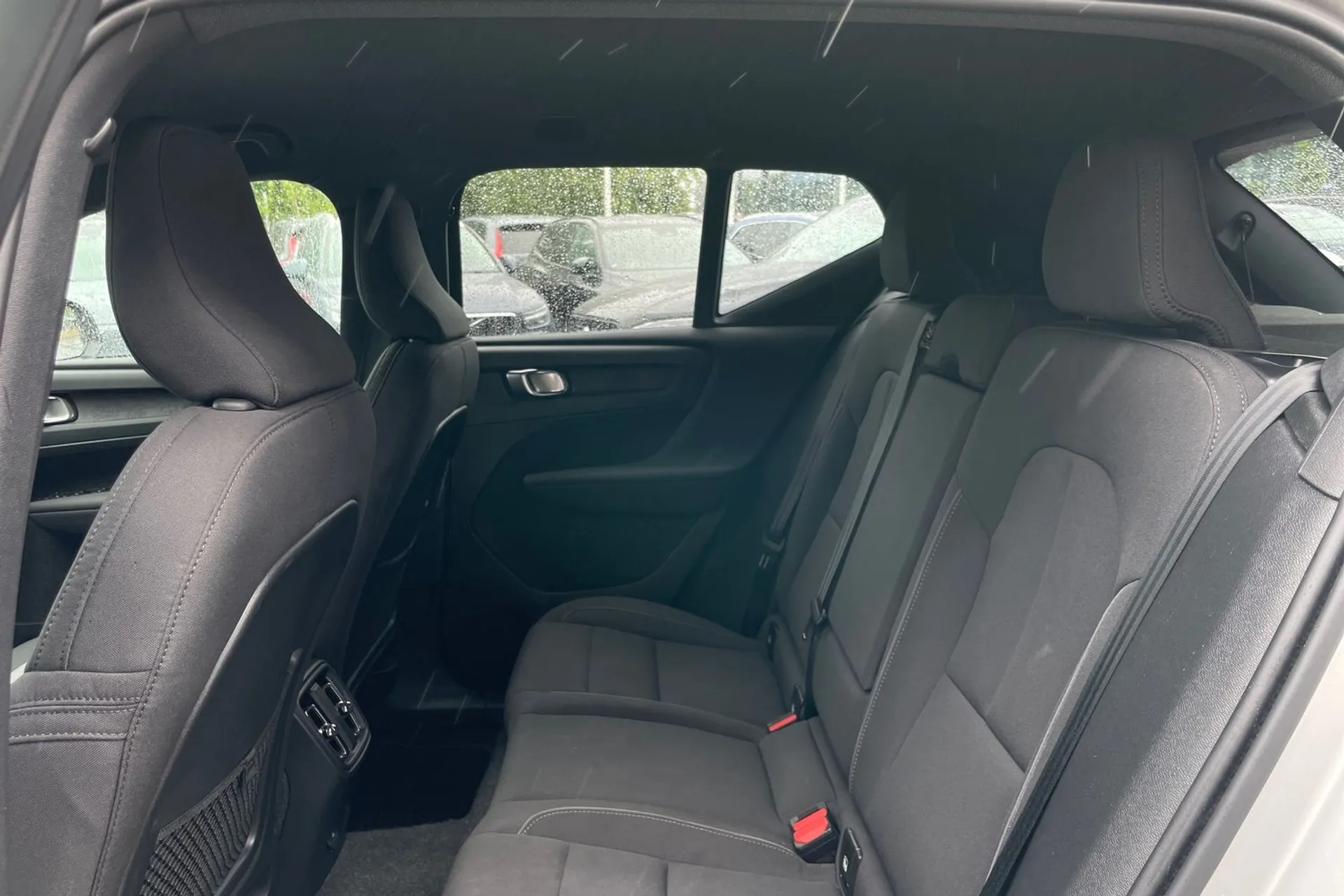 Volvo XC40 thumbnail image number 29