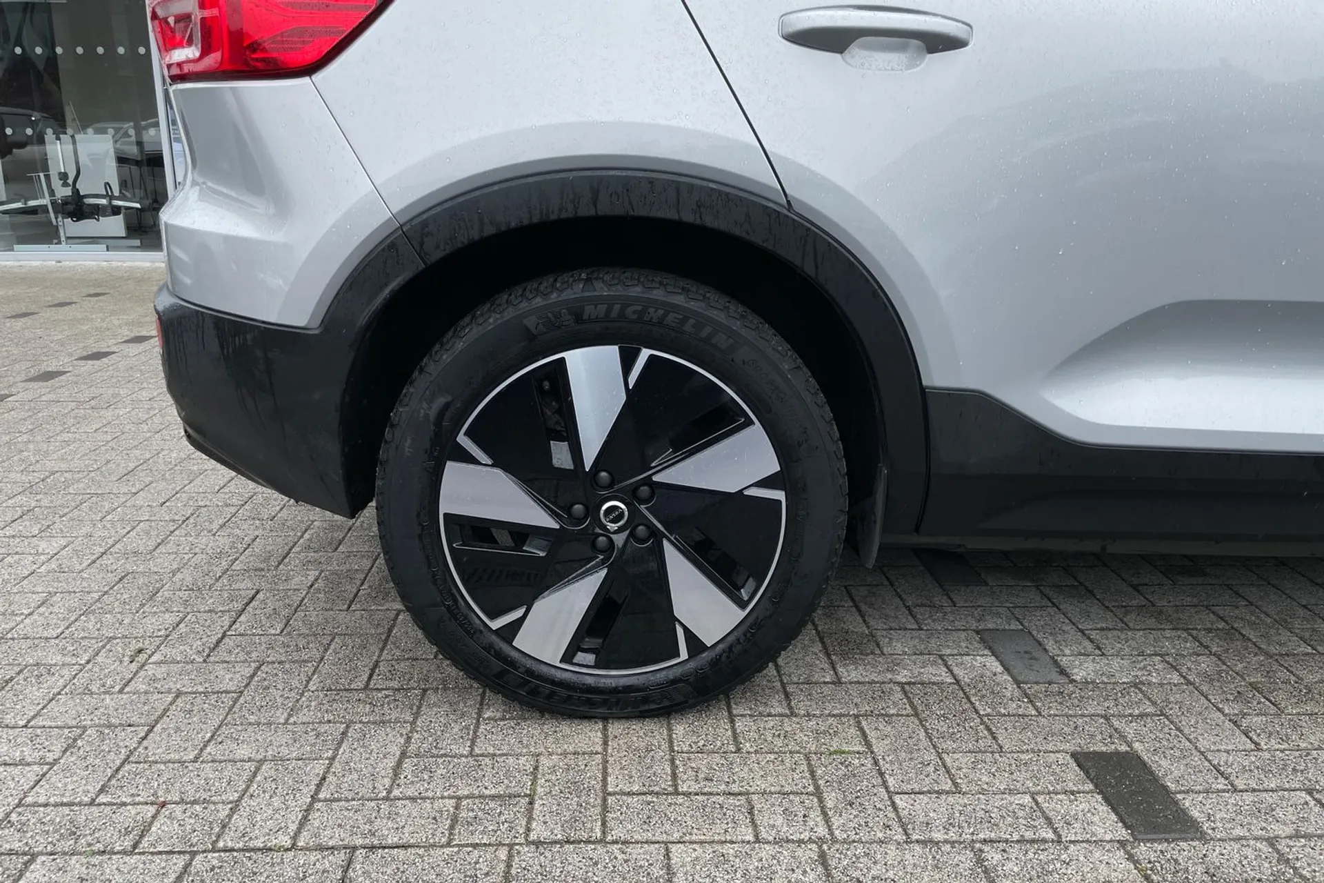 Volvo XC40 thumbnail image number 13