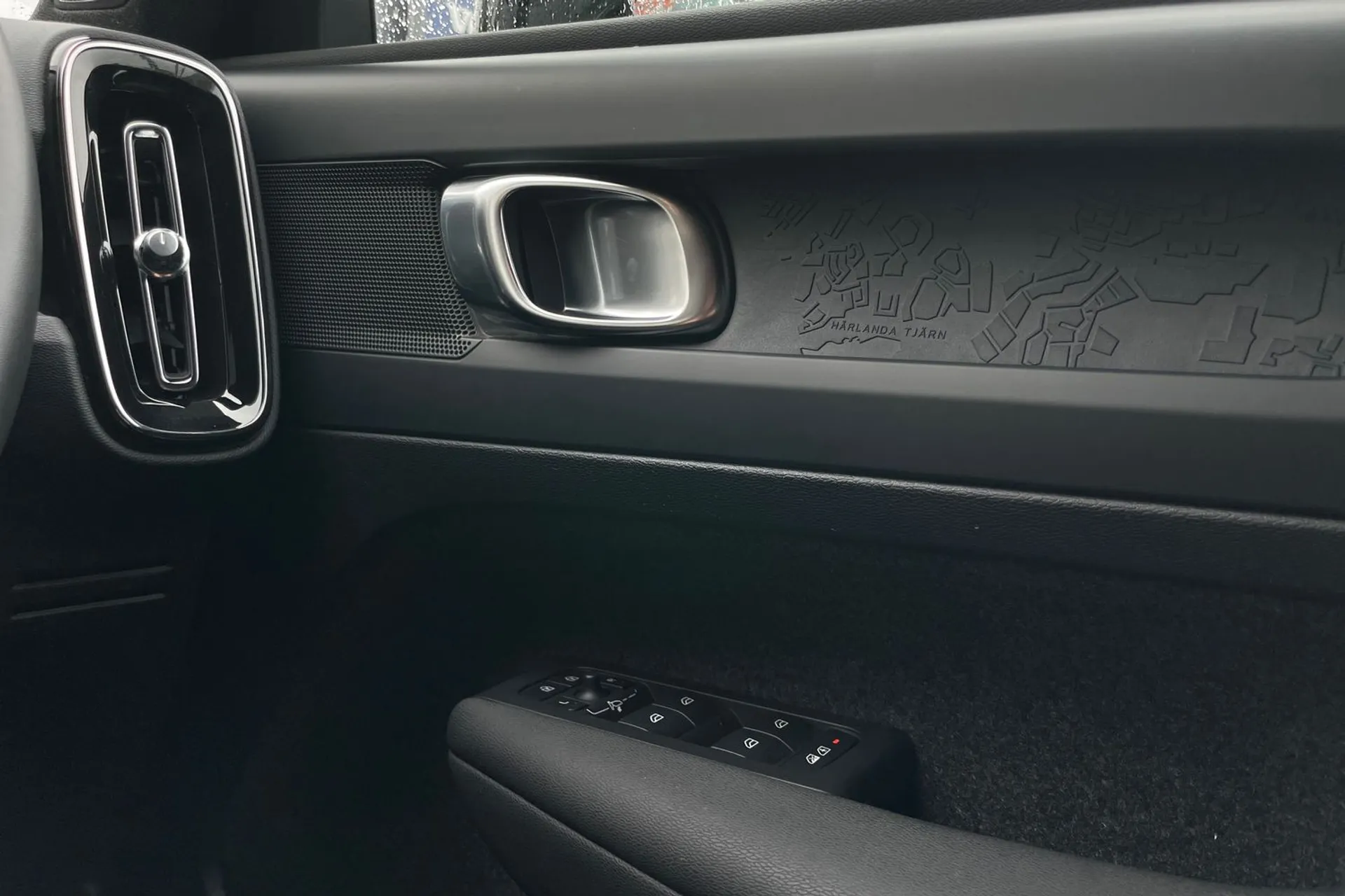 Volvo XC40 thumbnail image number 40