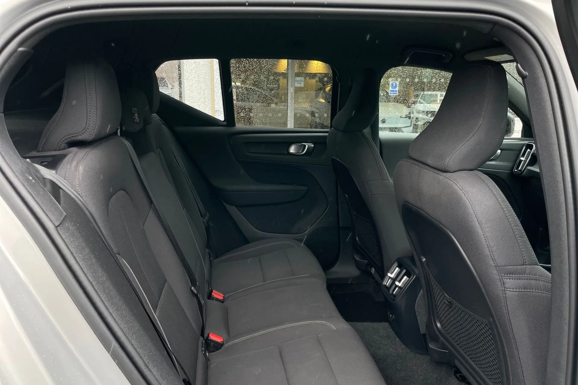 Volvo XC40 thumbnail image number 22