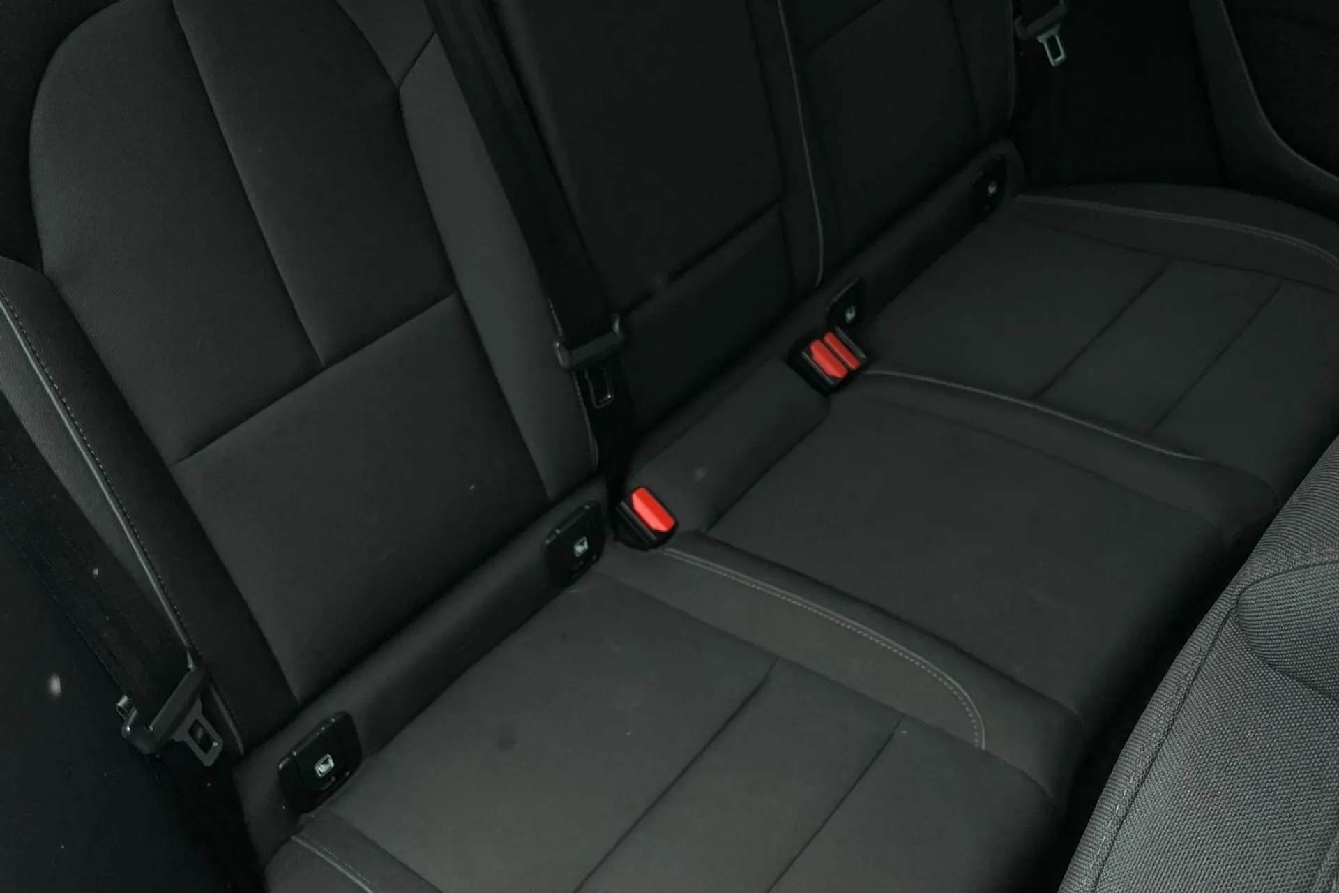 Volvo XC40 thumbnail image number 24