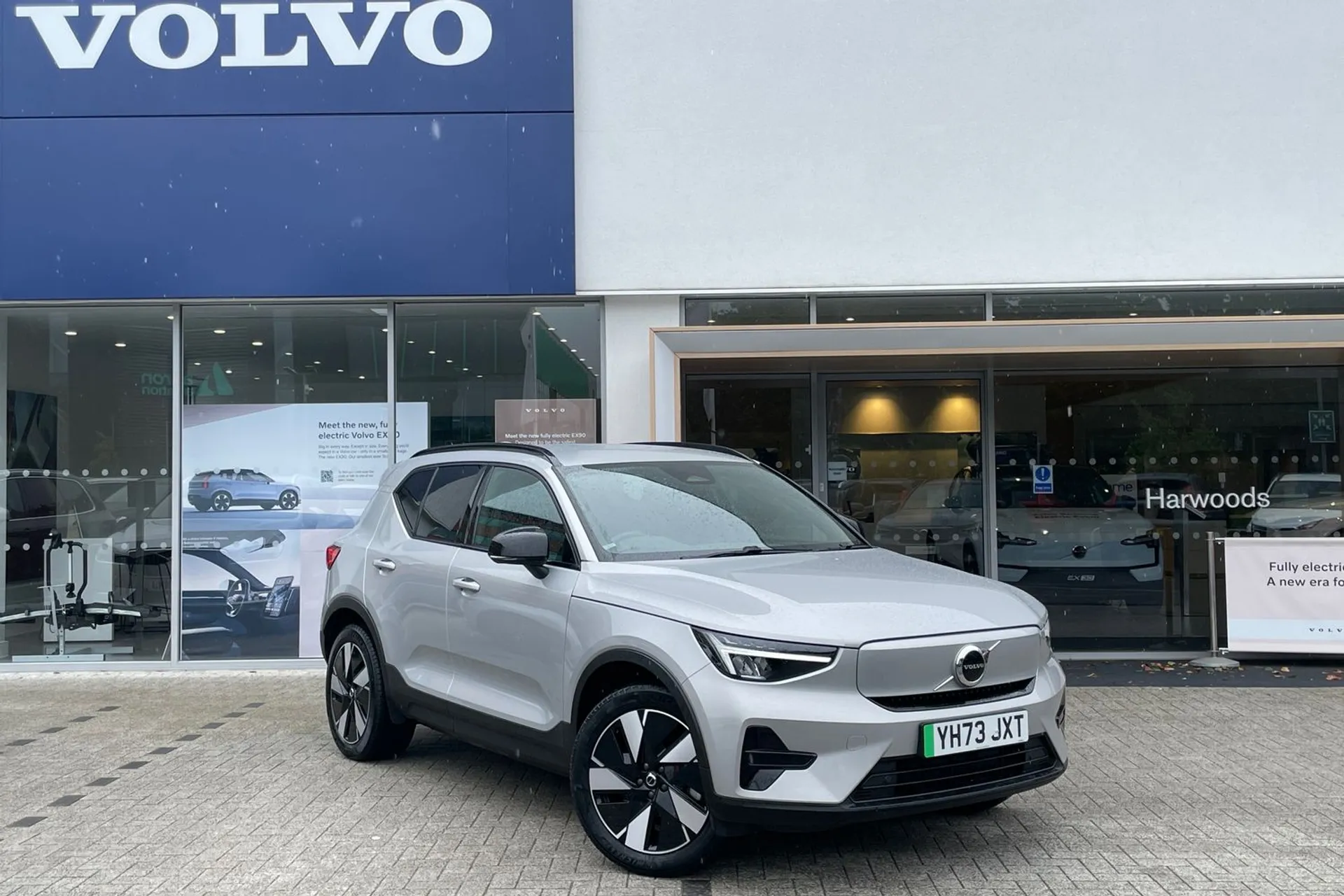 Volvo XC40 focused image
