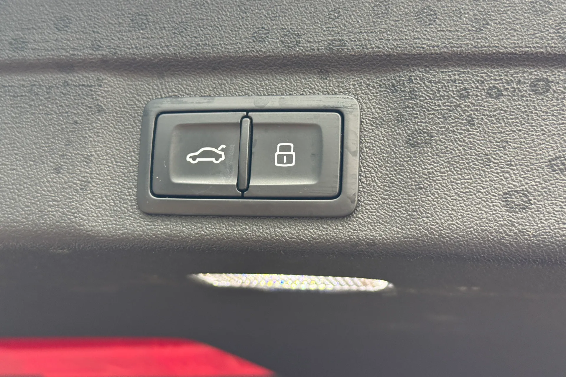 Audi A6 thumbnail image number 40