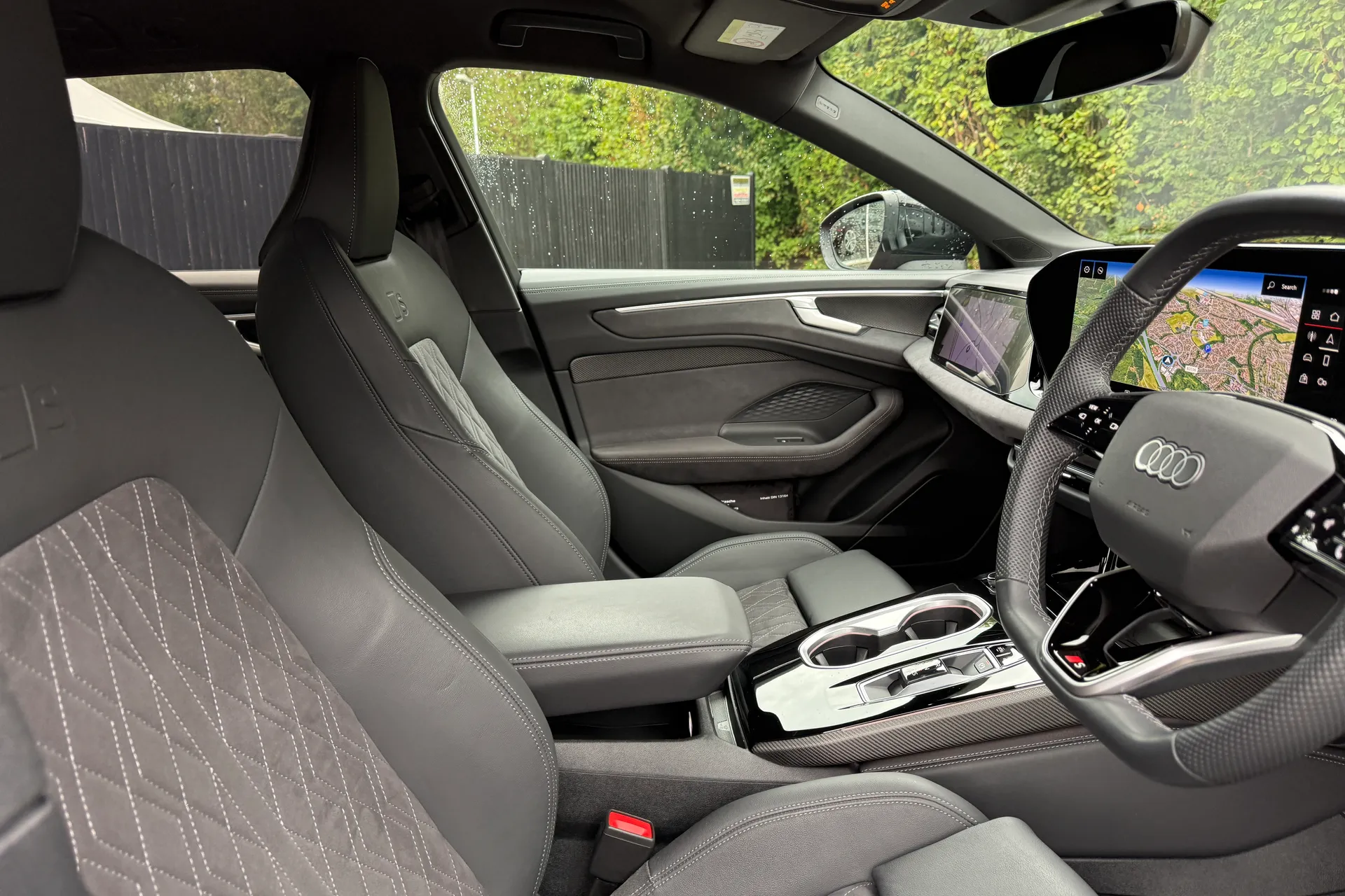 Audi A6 thumbnail image number 24