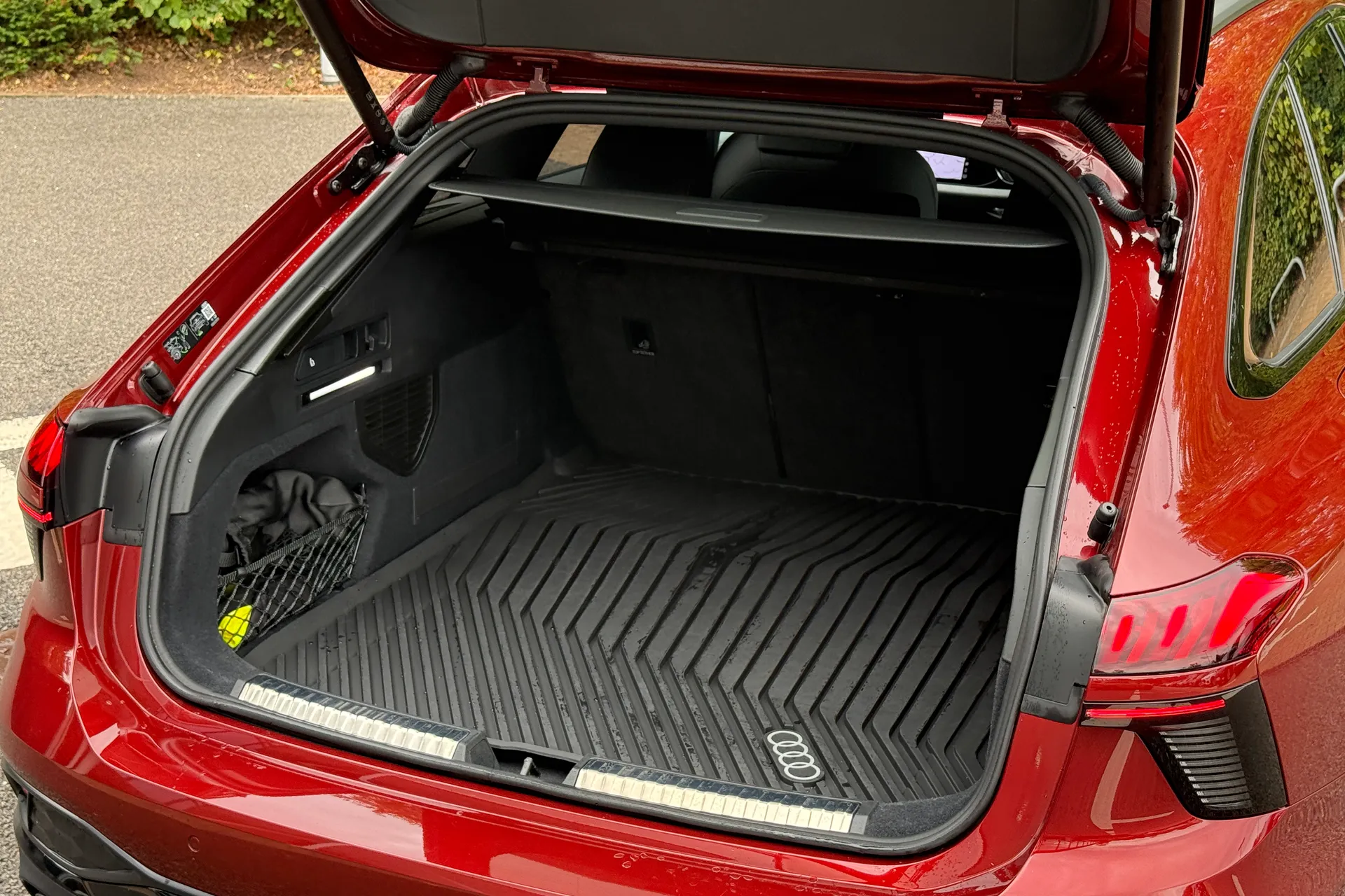 Audi A6 thumbnail image number 39